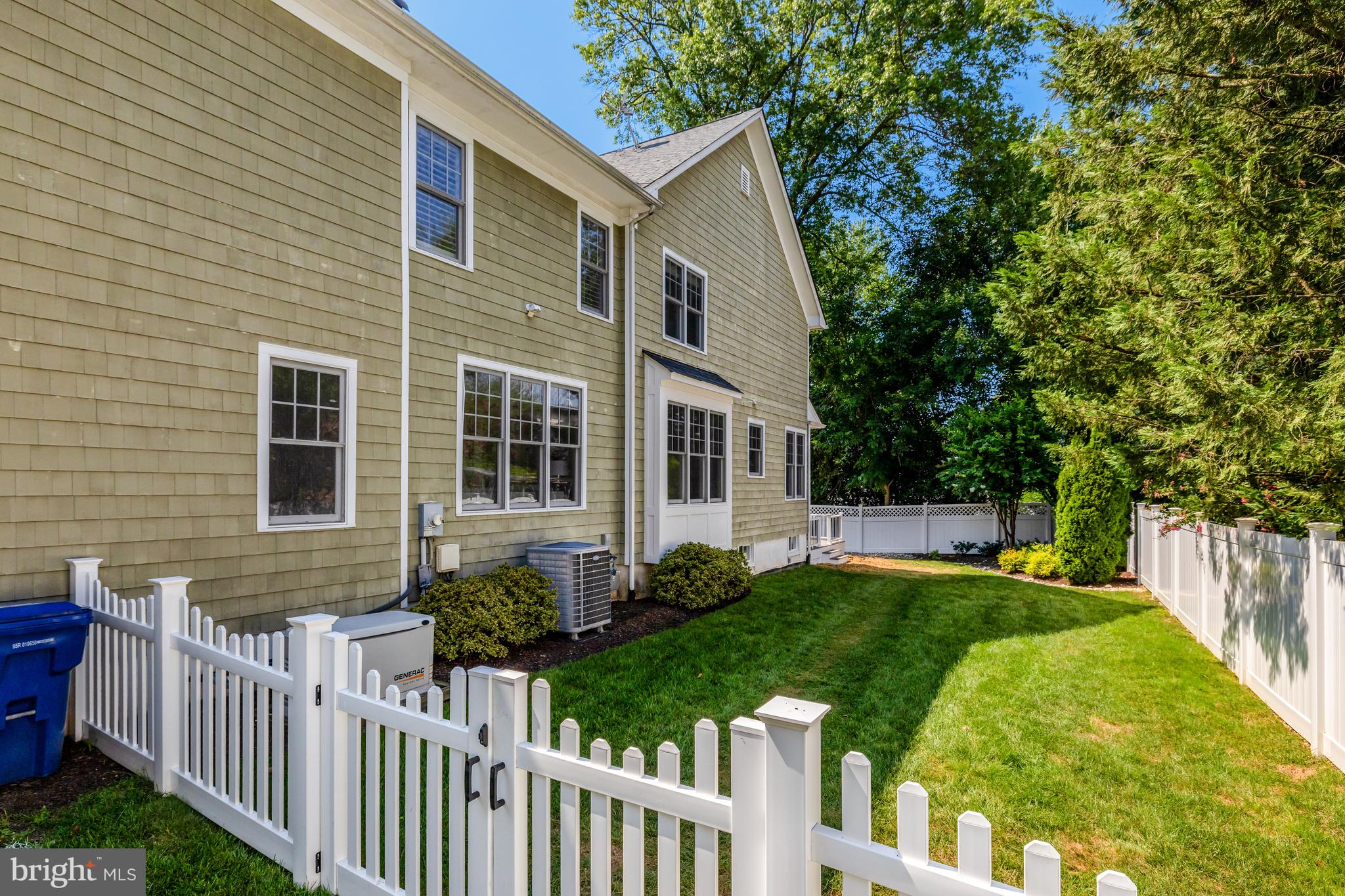 WEST MC LEAN - Residential