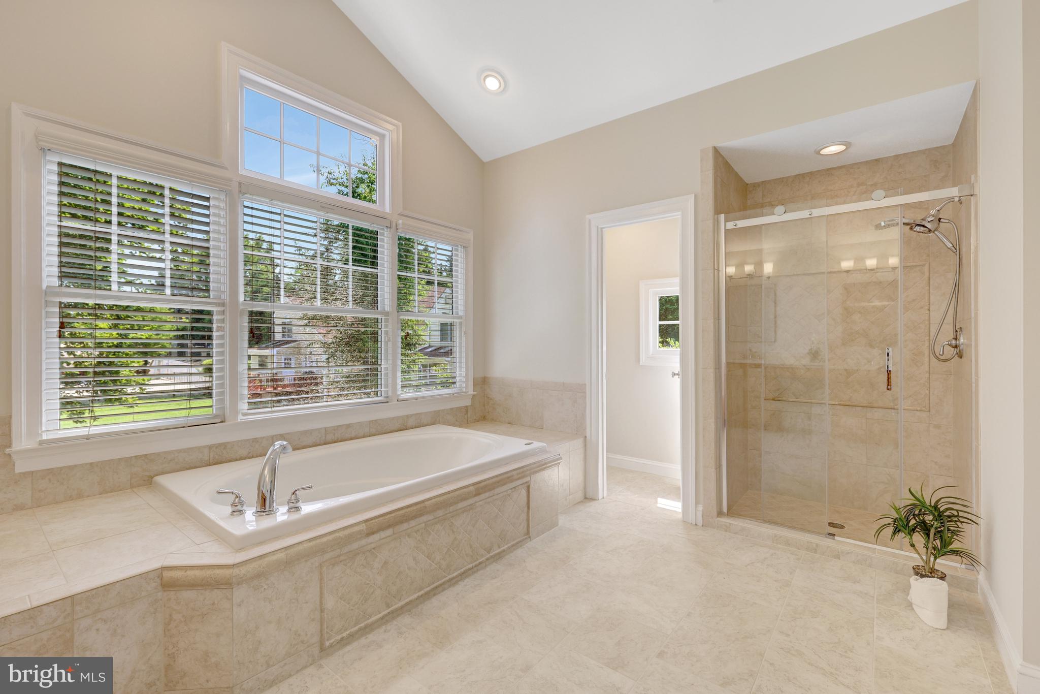 WEST MC LEAN - Residential