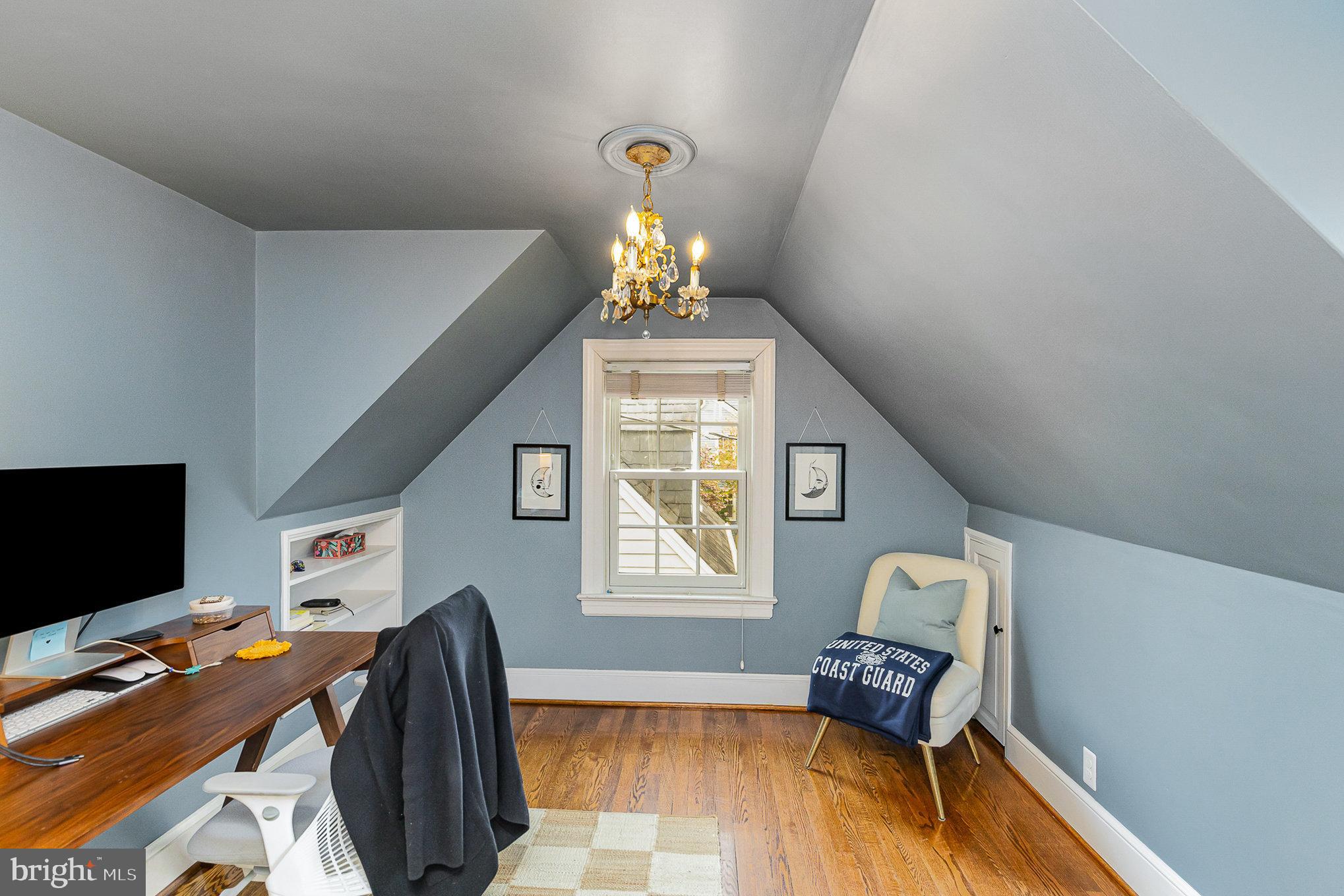 HISTORIC  DOWNTOWN FREDERICKSBURG - Residential