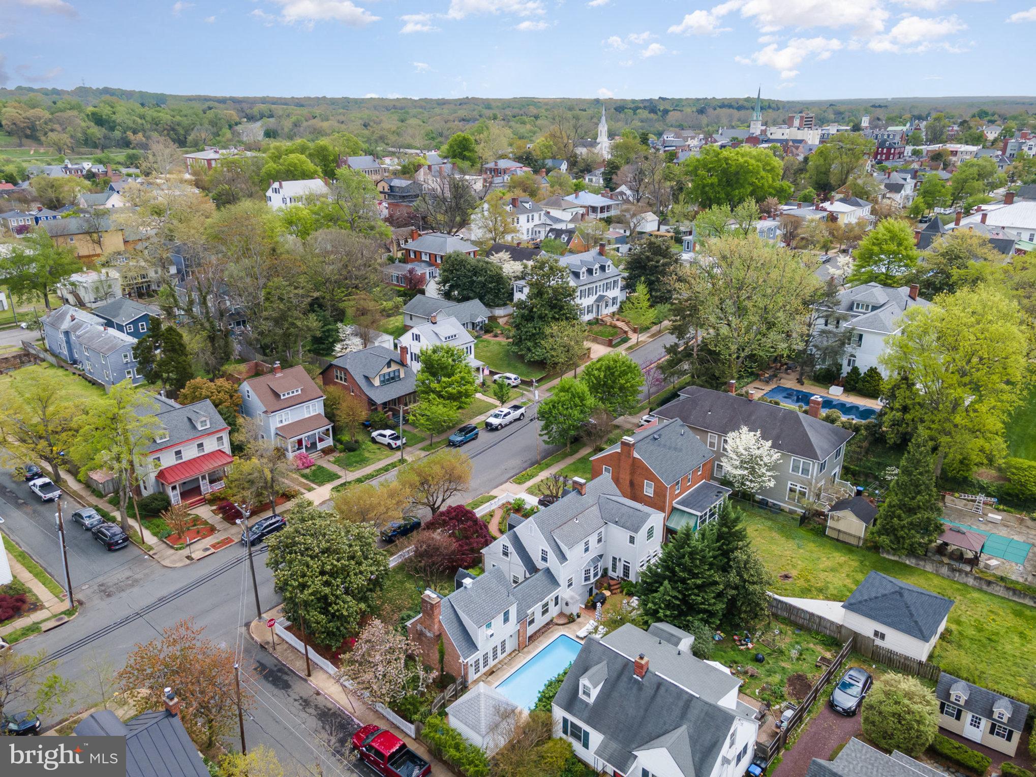 HISTORIC  DOWNTOWN FREDERICKSBURG - Residential