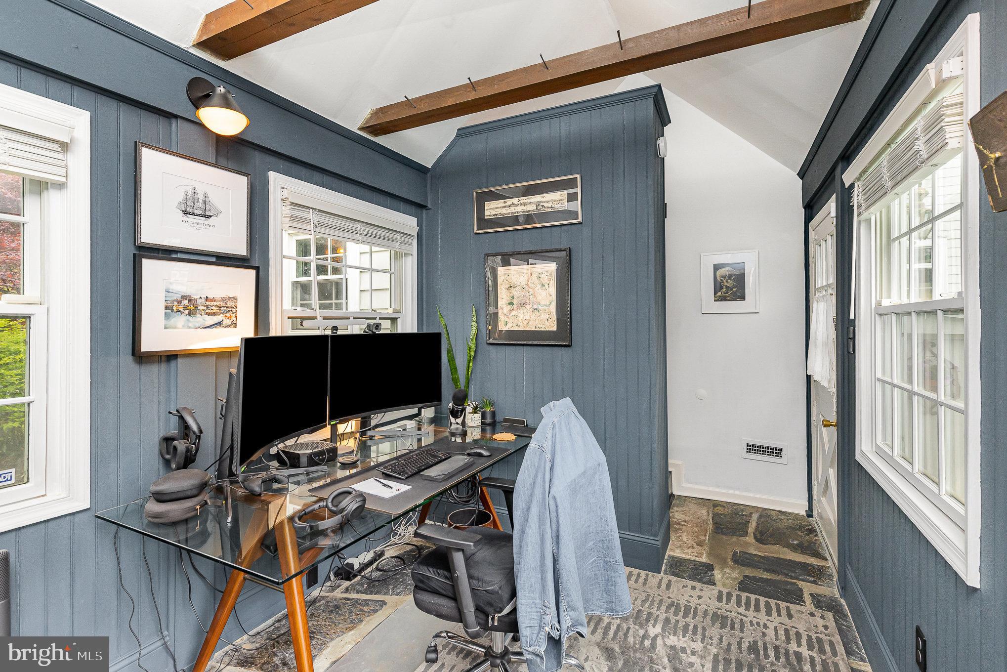 HISTORIC  DOWNTOWN FREDERICKSBURG - Residential