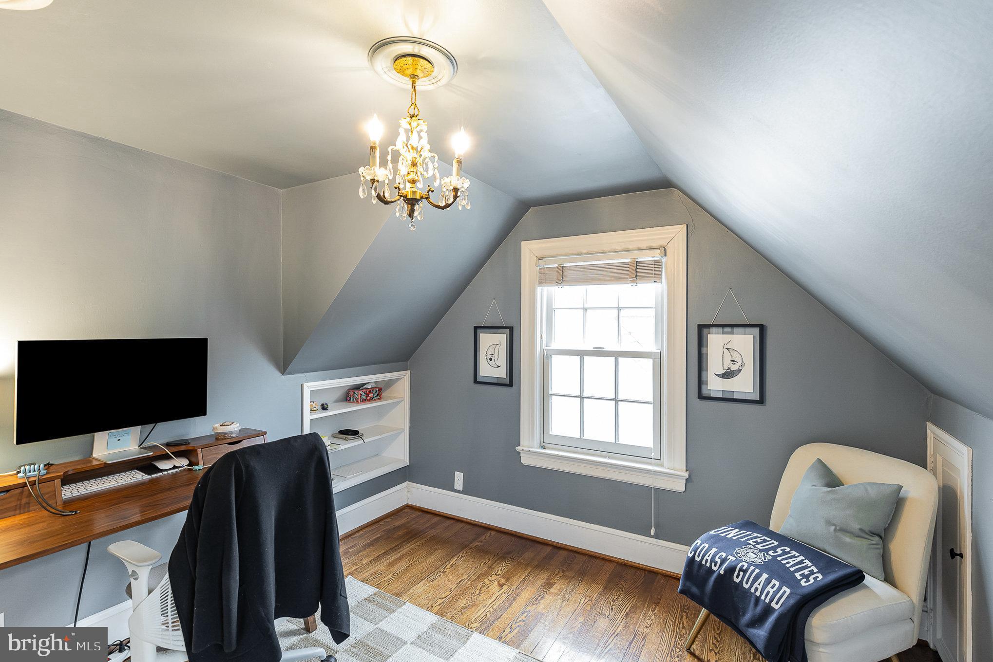 HISTORIC  DOWNTOWN FREDERICKSBURG - Residential