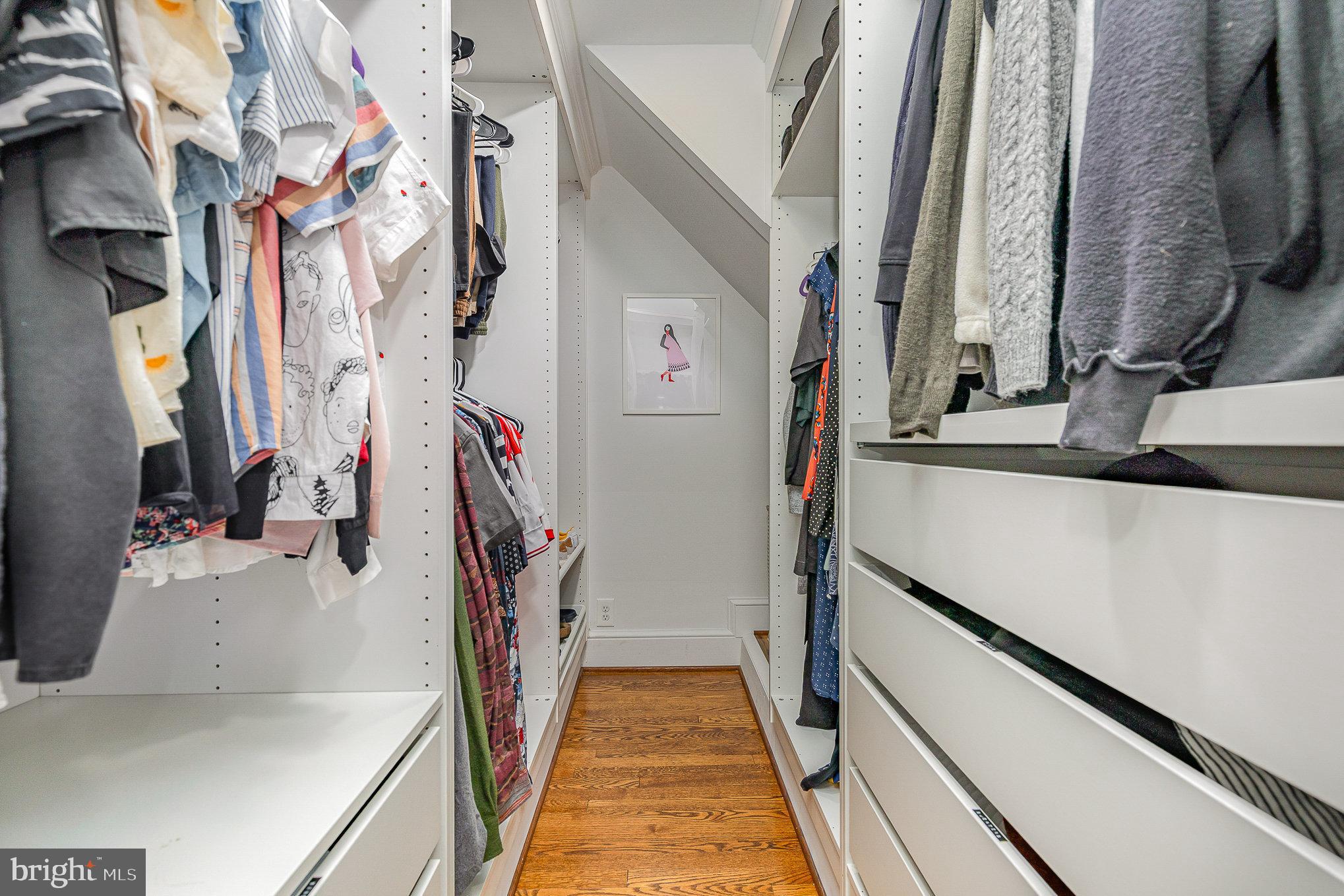 HISTORIC  DOWNTOWN FREDERICKSBURG - Residential