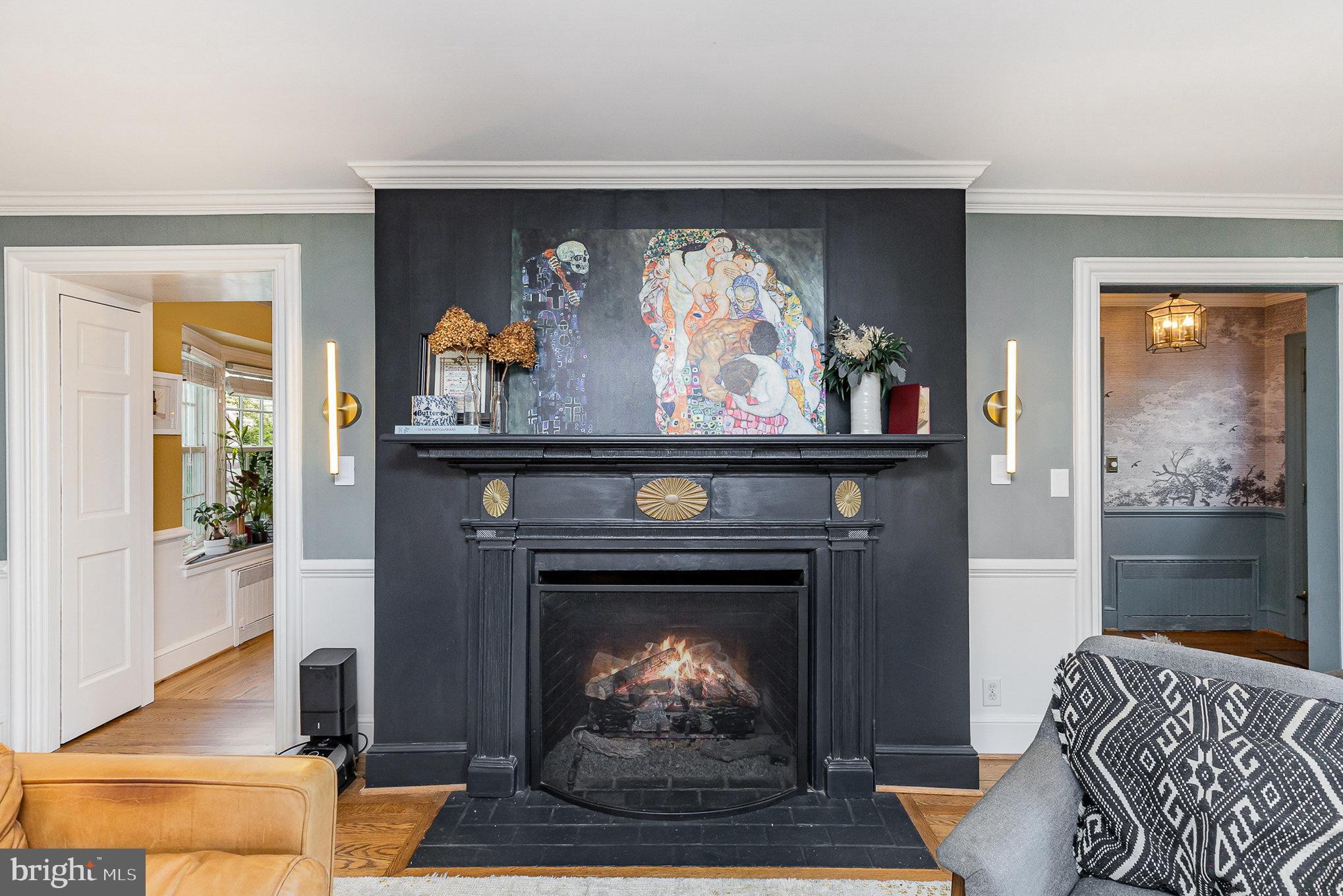 HISTORIC  DOWNTOWN FREDERICKSBURG - Residential