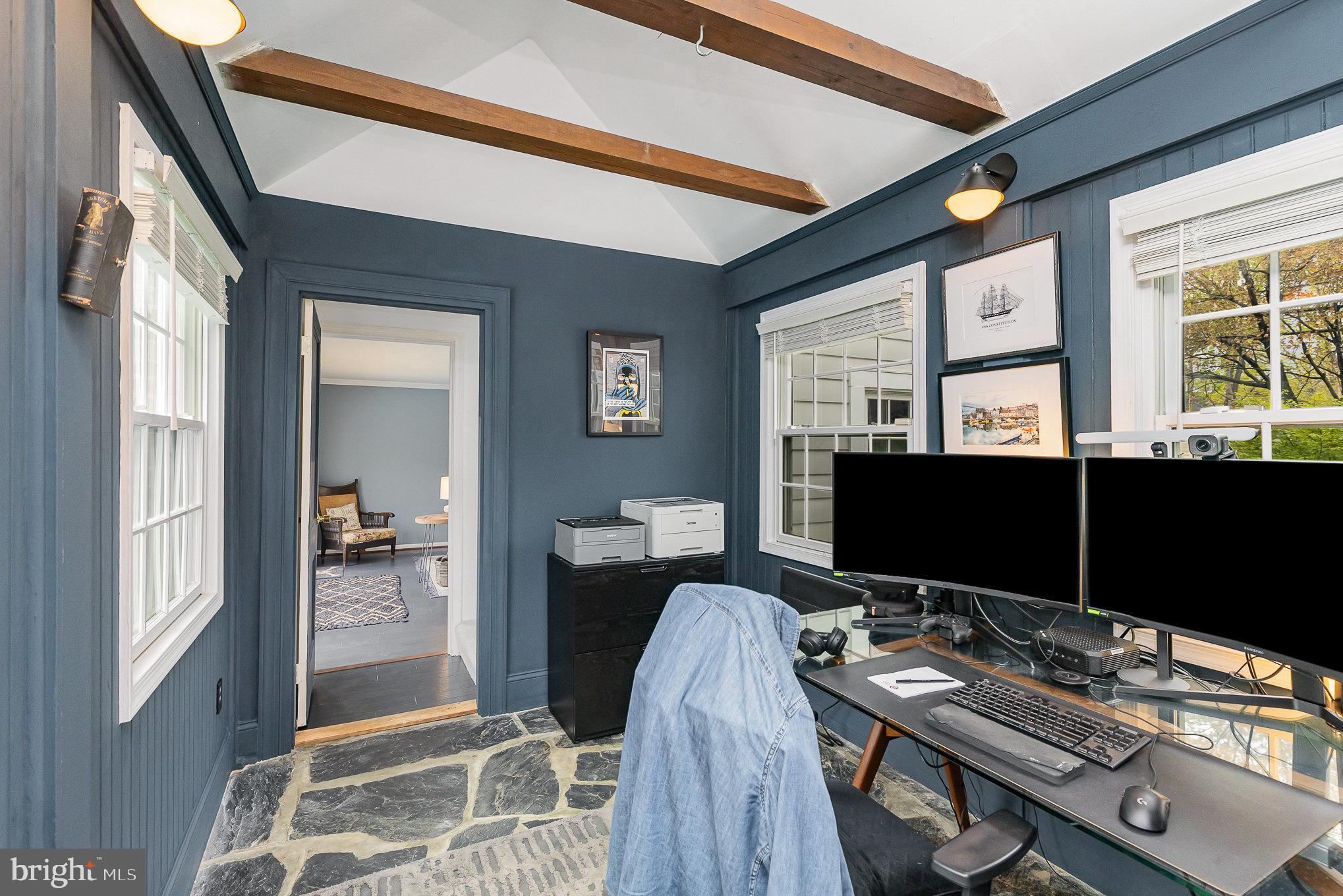 HISTORIC  DOWNTOWN FREDERICKSBURG - Residential