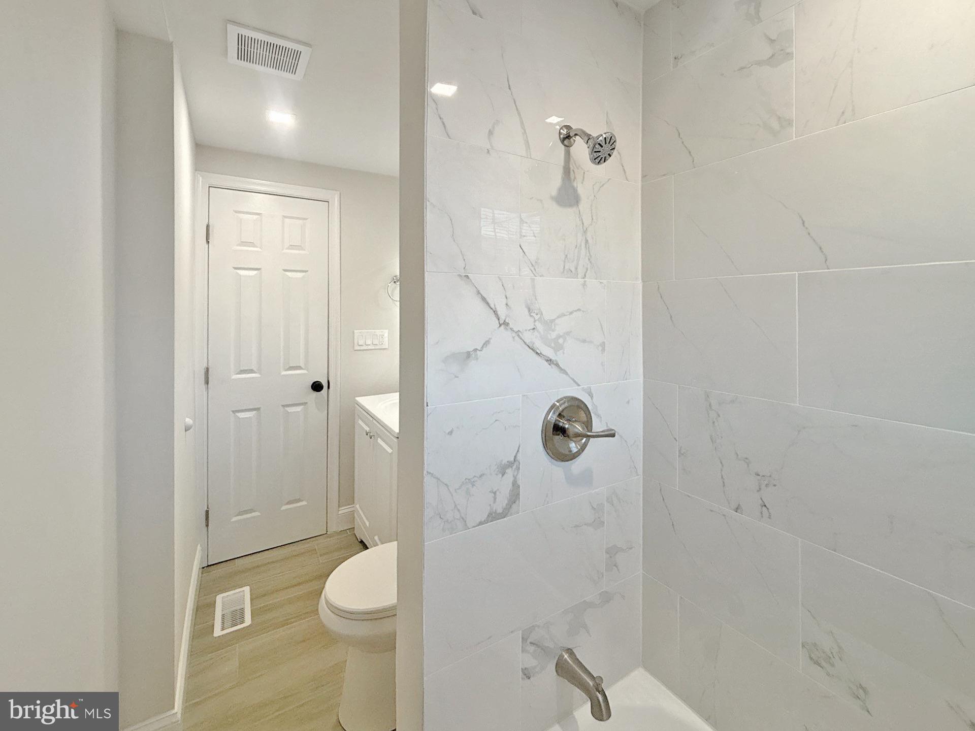 EAST MONUMENT HISTORIC DISTRICT - Residential