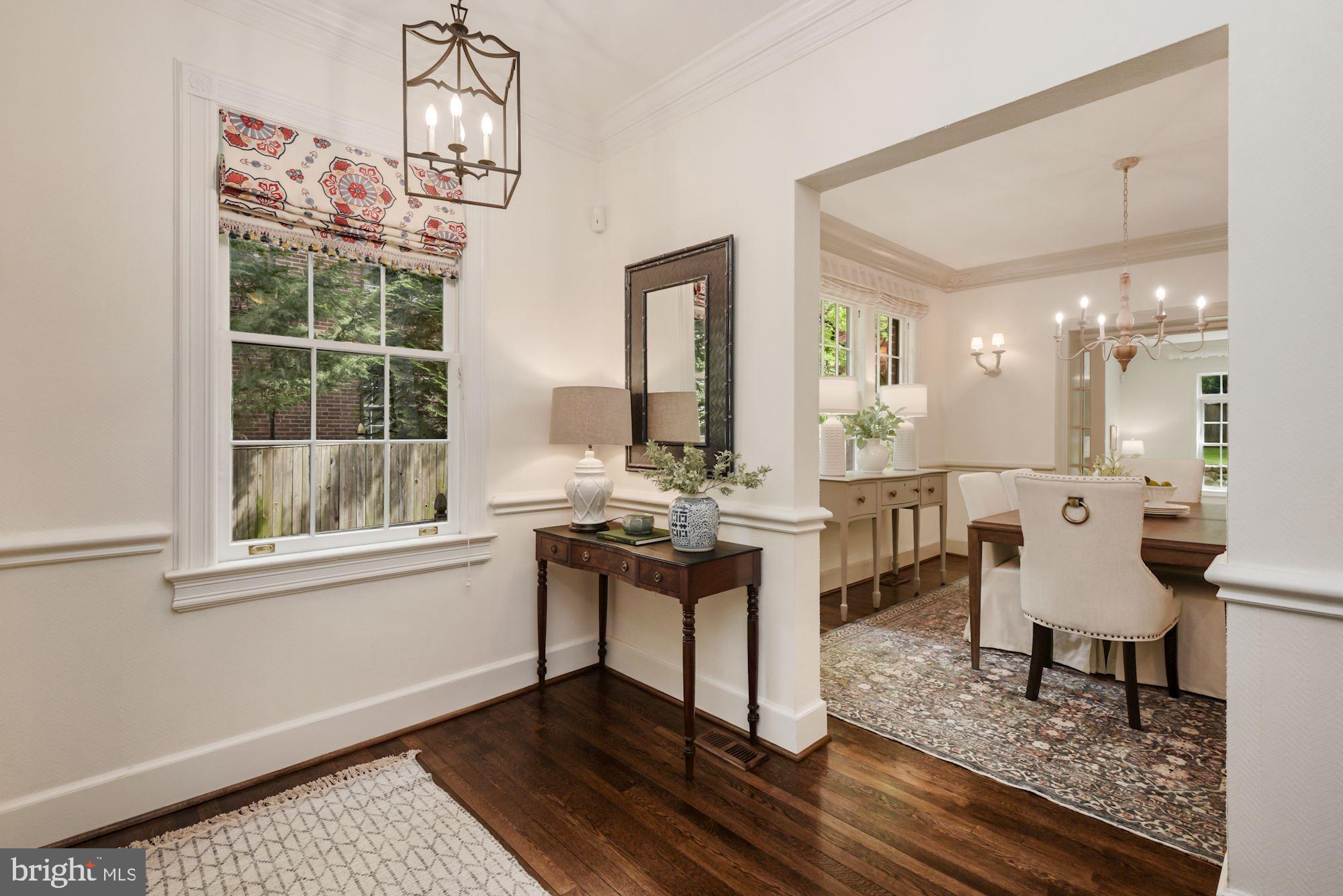 CHEVY CHASE - Residential