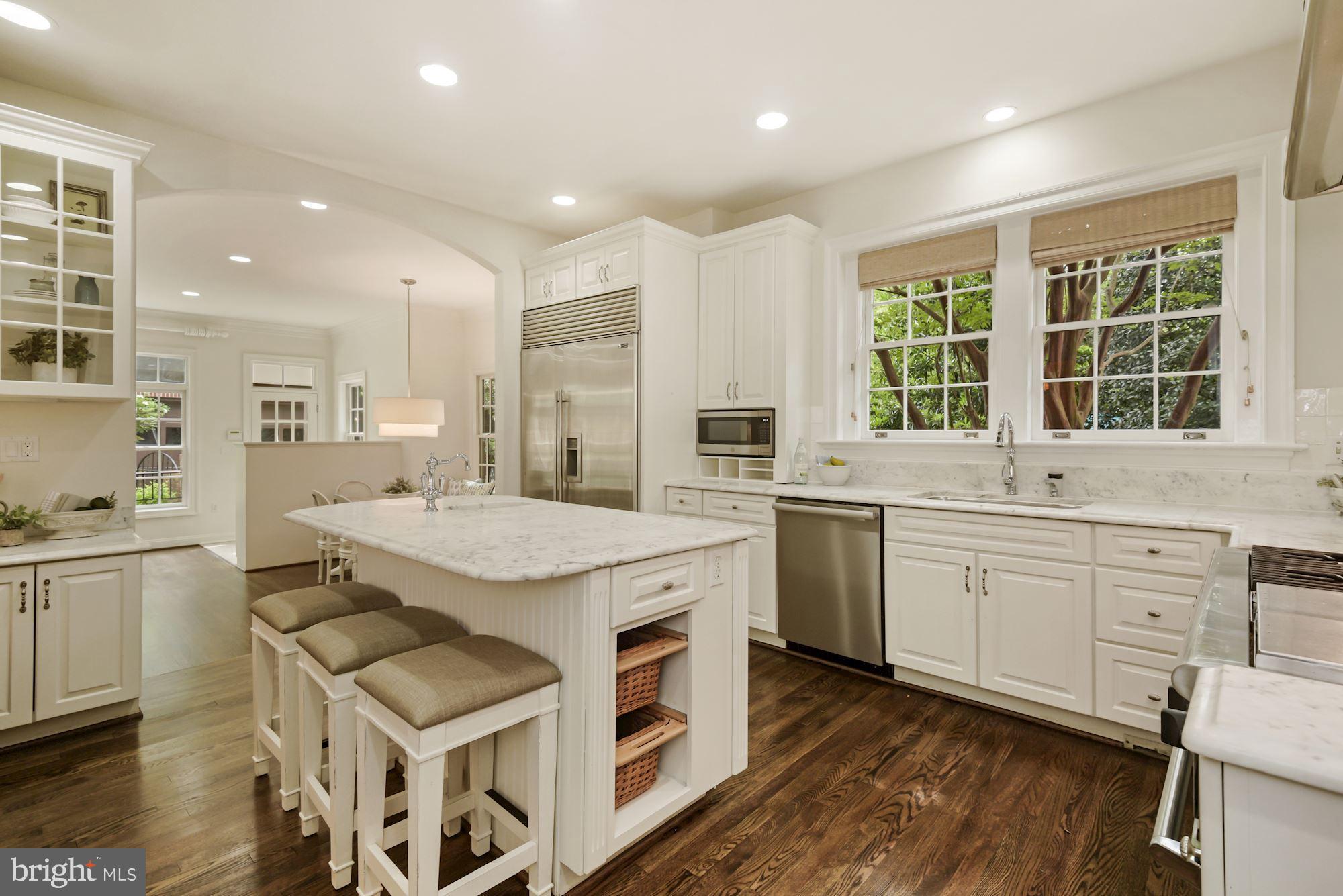 CHEVY CHASE - Residential