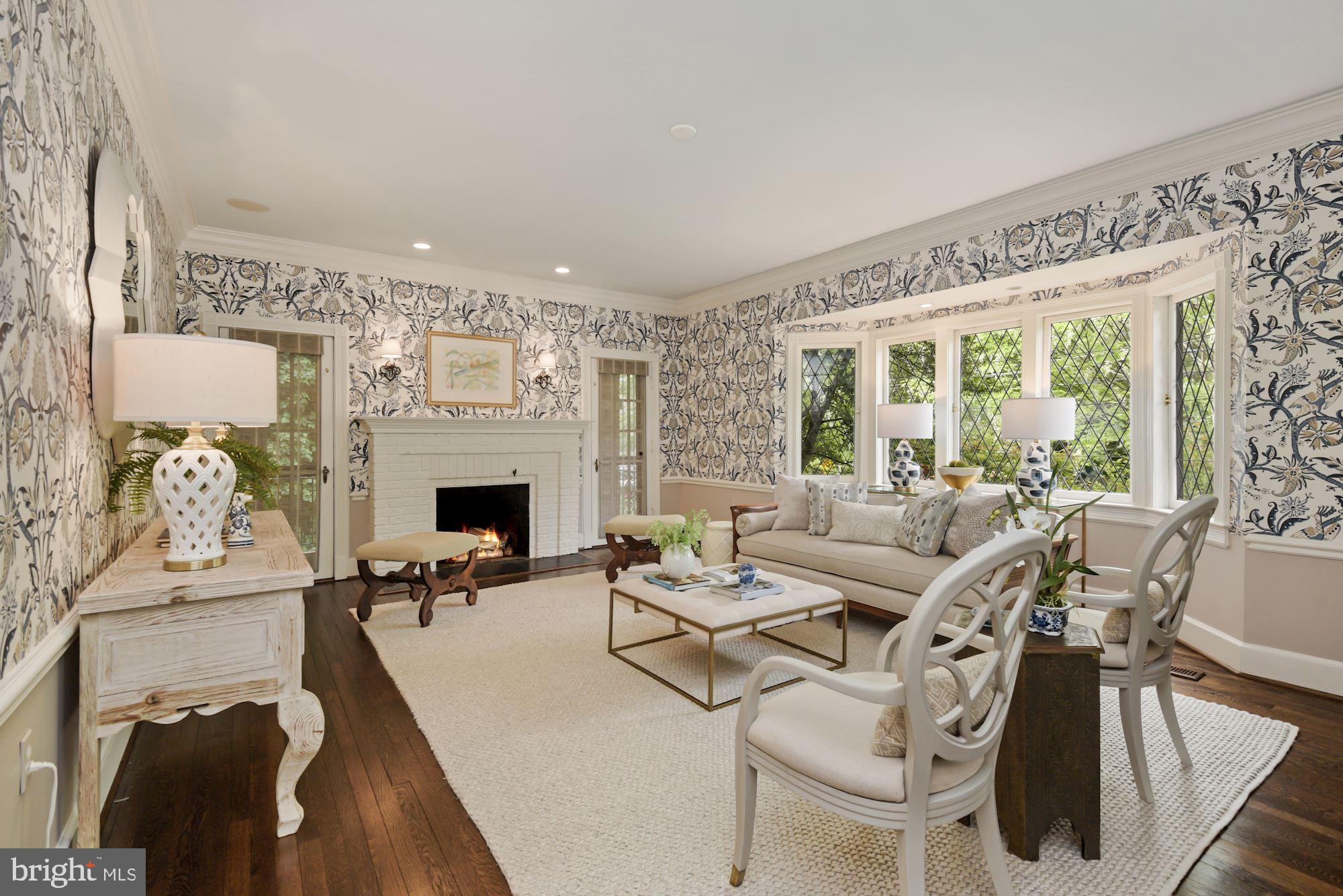 CHEVY CHASE - Residential