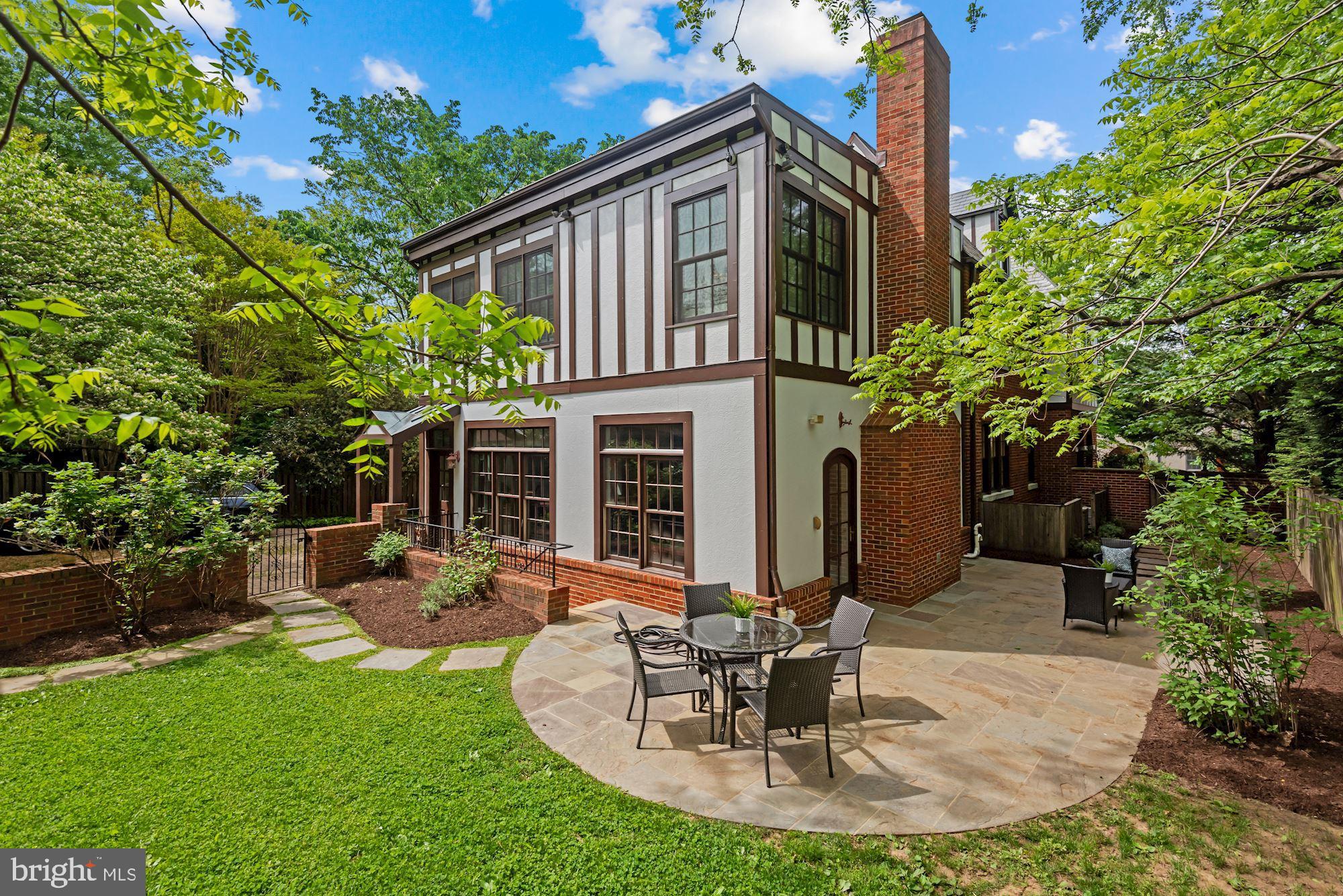 CHEVY CHASE - Residential