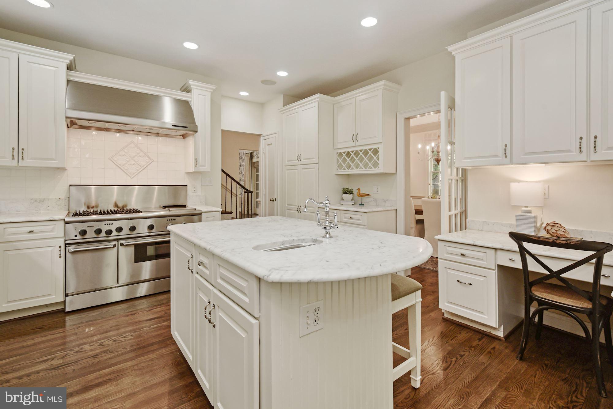 CHEVY CHASE - Residential