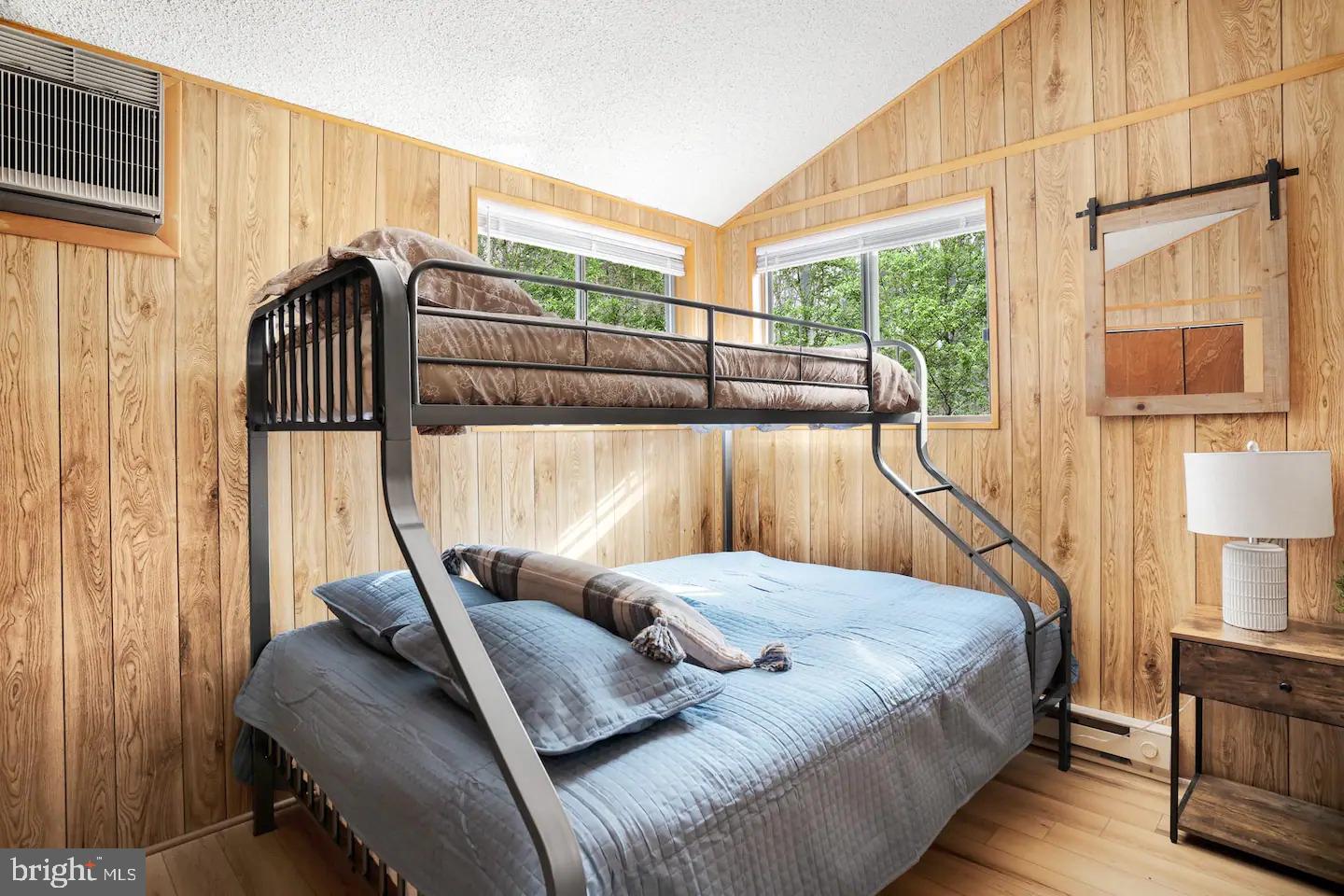 THE WOODS - Residential