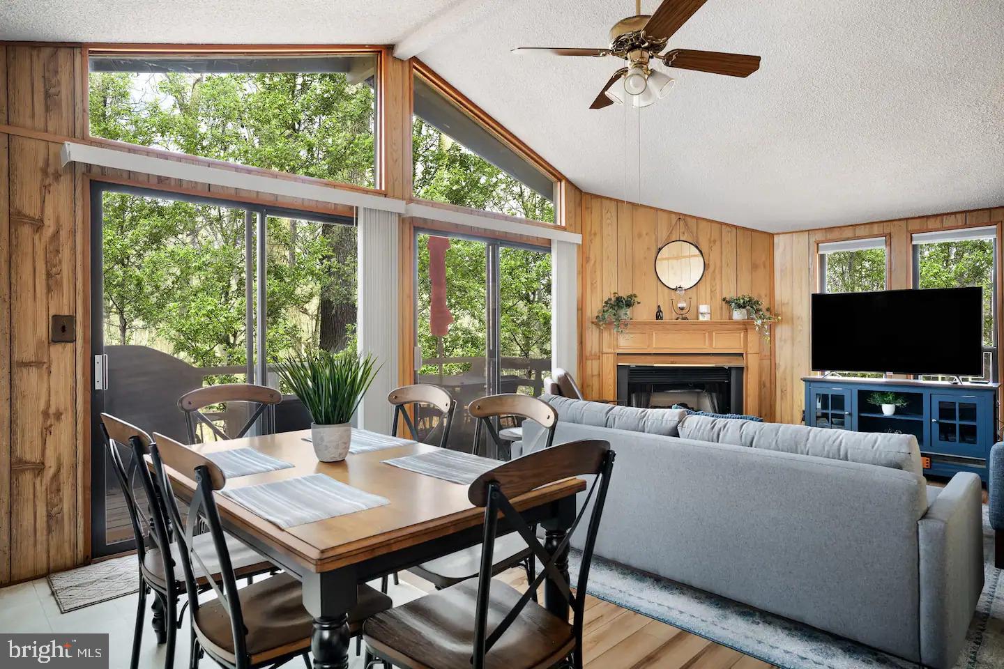 THE WOODS - Residential