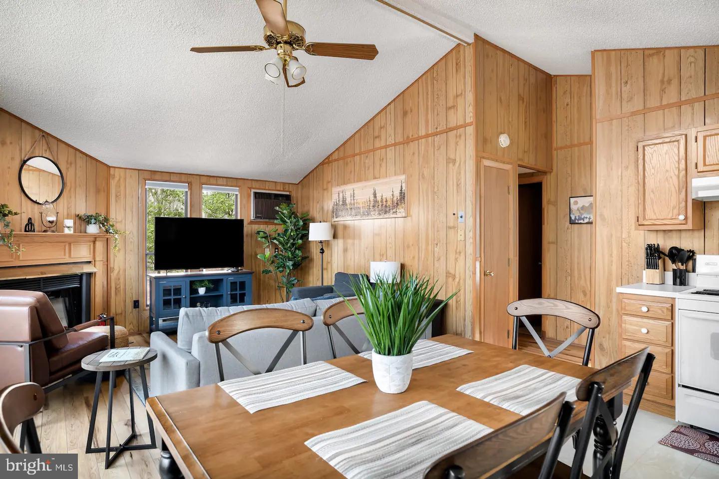 THE WOODS - Residential