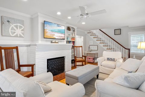 19 LAUREL STREET REHOBOTH BEACH DE 19971