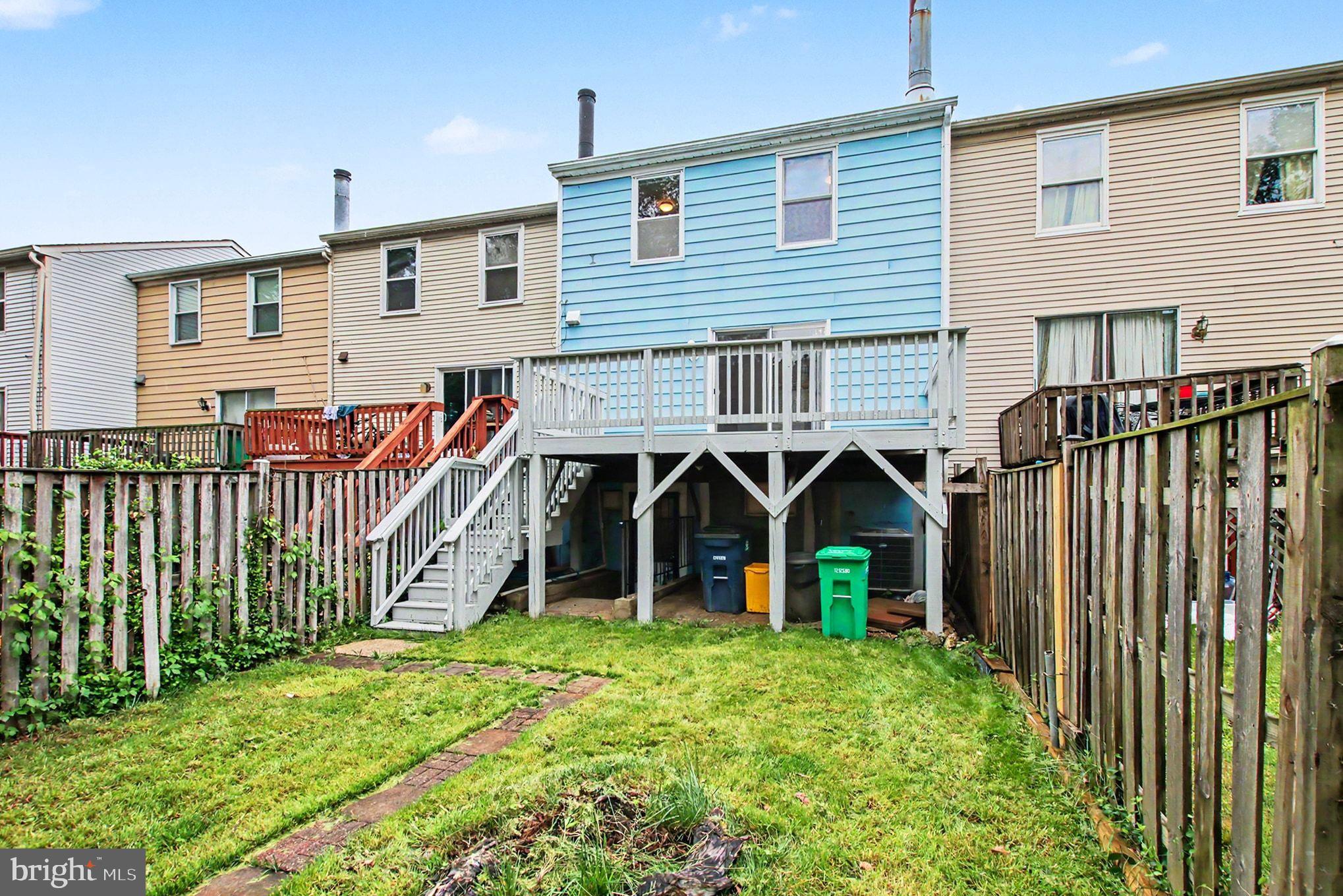 CALVERTON TOWNES - Residential