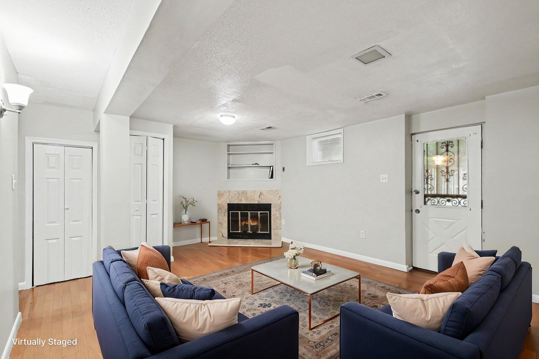 CALVERTON TOWNES - Residential