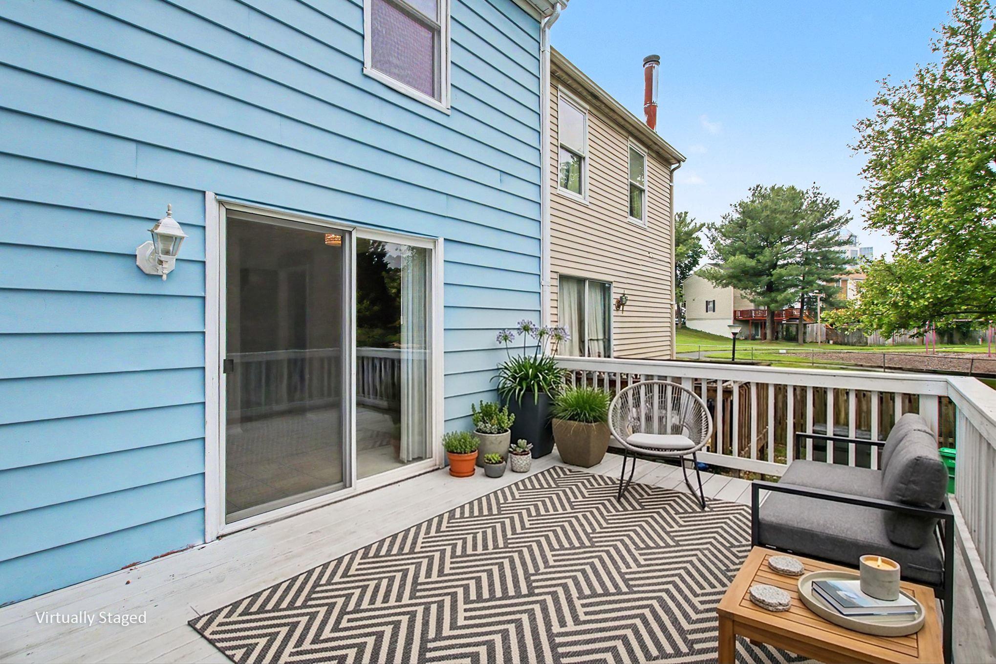 CALVERTON TOWNES - Residential