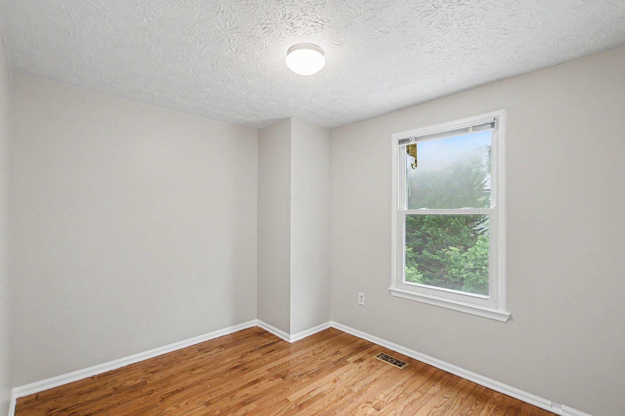 CALVERTON TOWNES - Residential