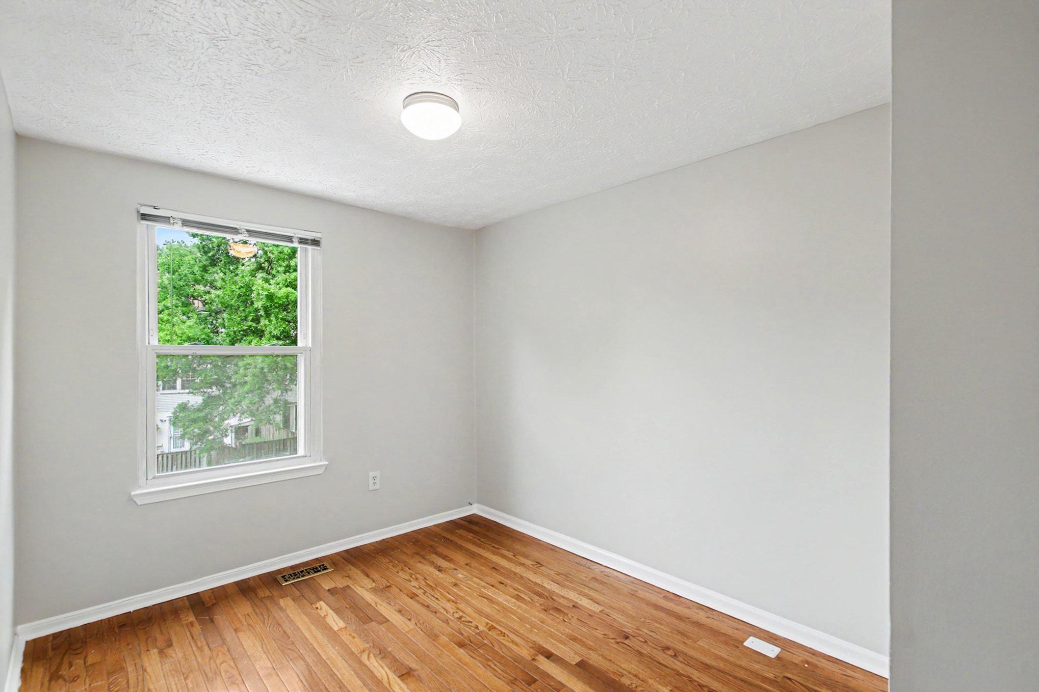 CALVERTON TOWNES - Residential
