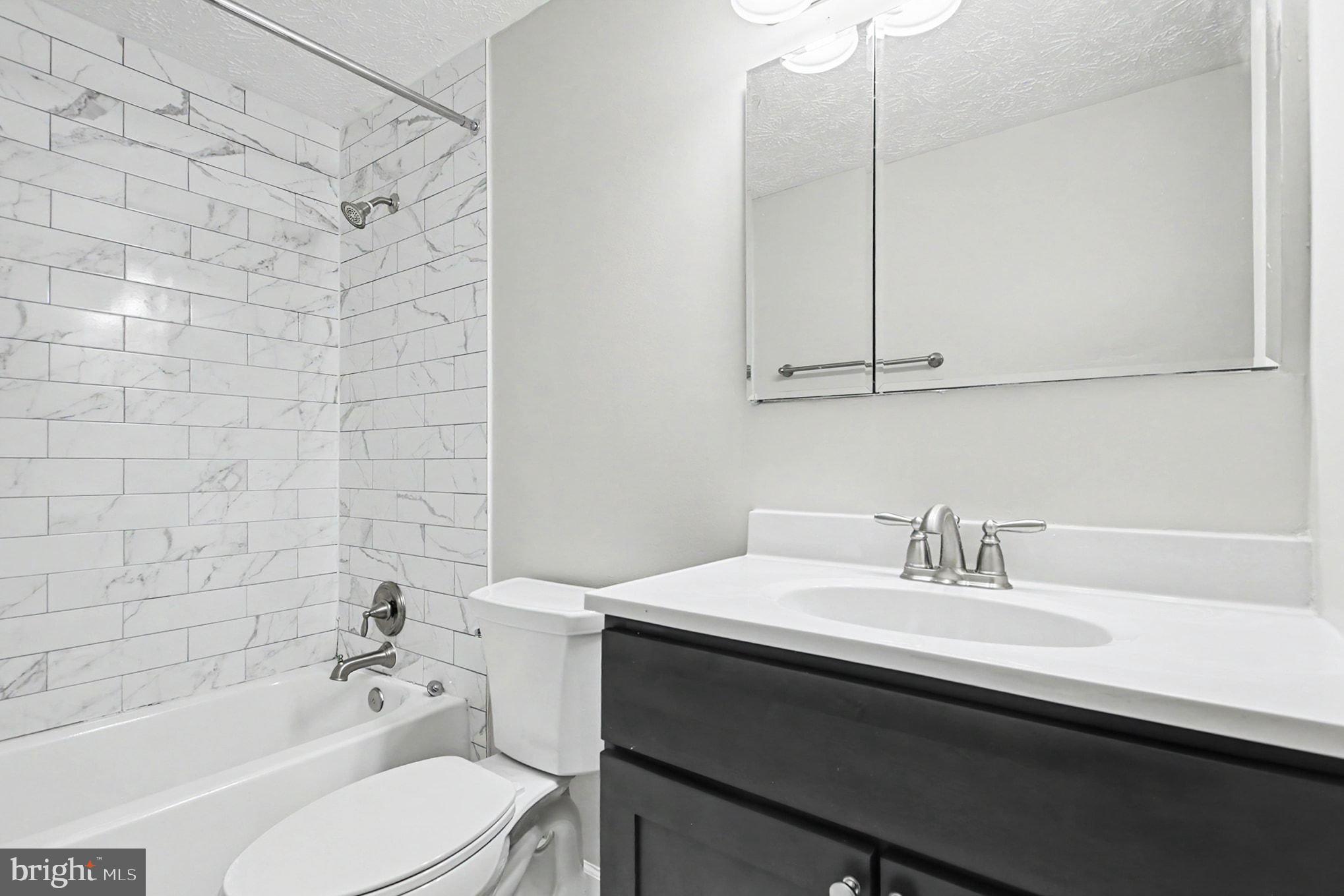 CALVERTON TOWNES - Residential