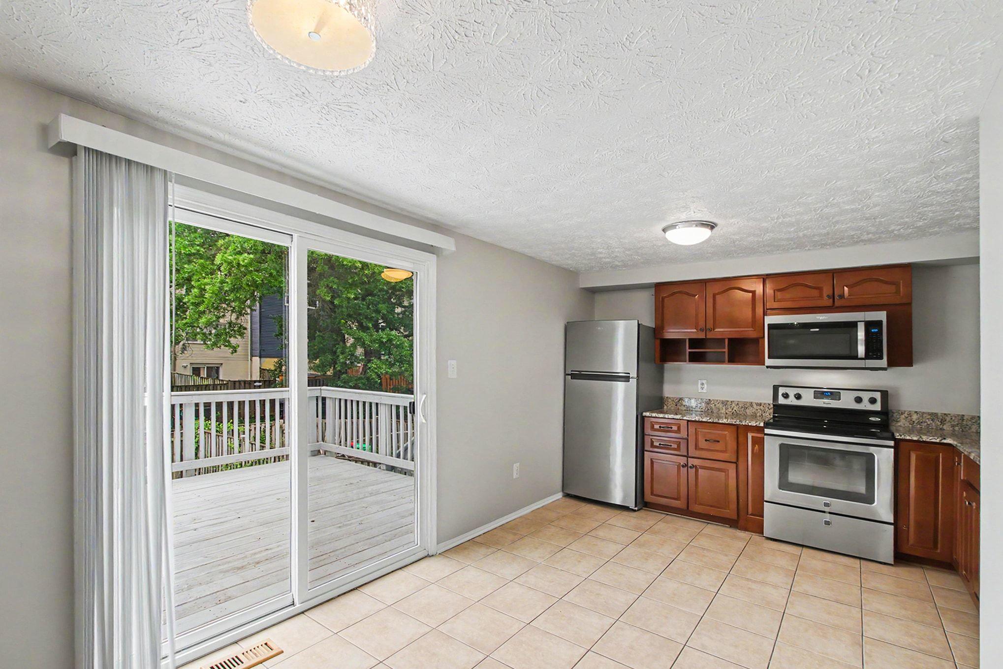 CALVERTON TOWNES - Residential