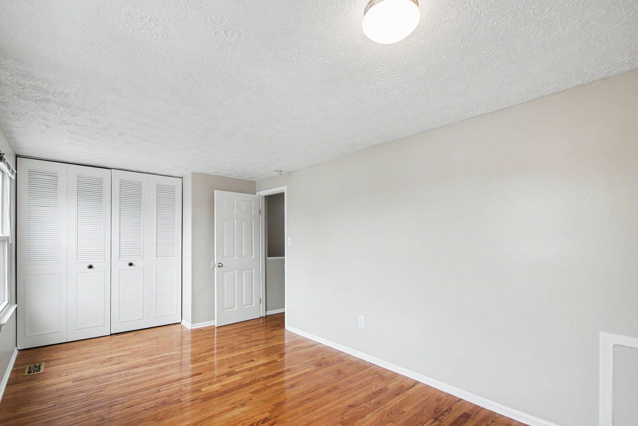 CALVERTON TOWNES - Residential