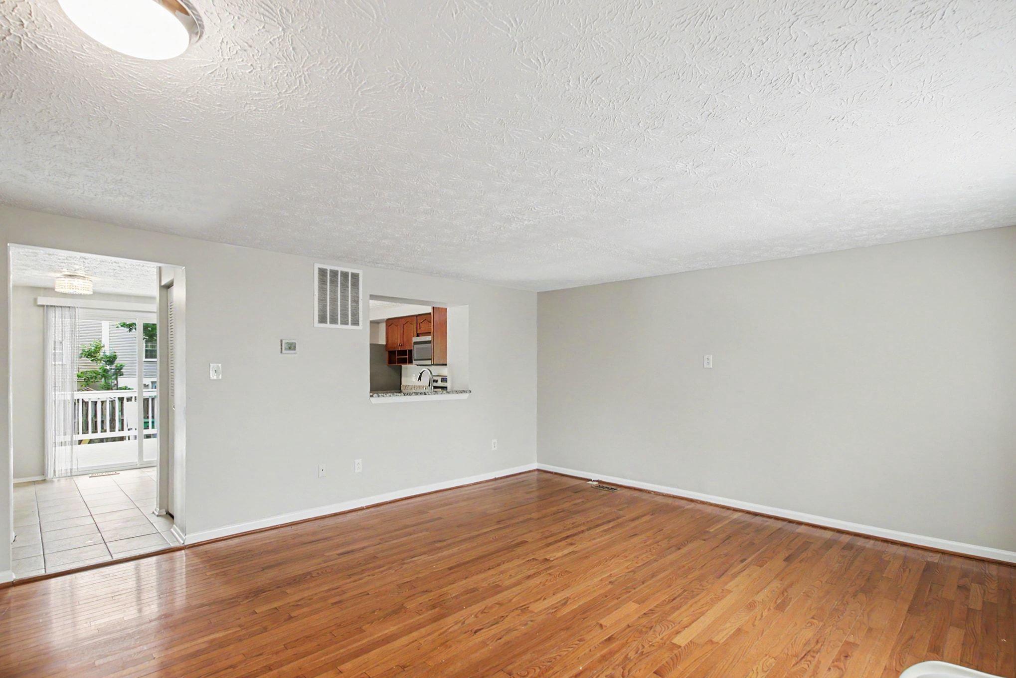 CALVERTON TOWNES - Residential