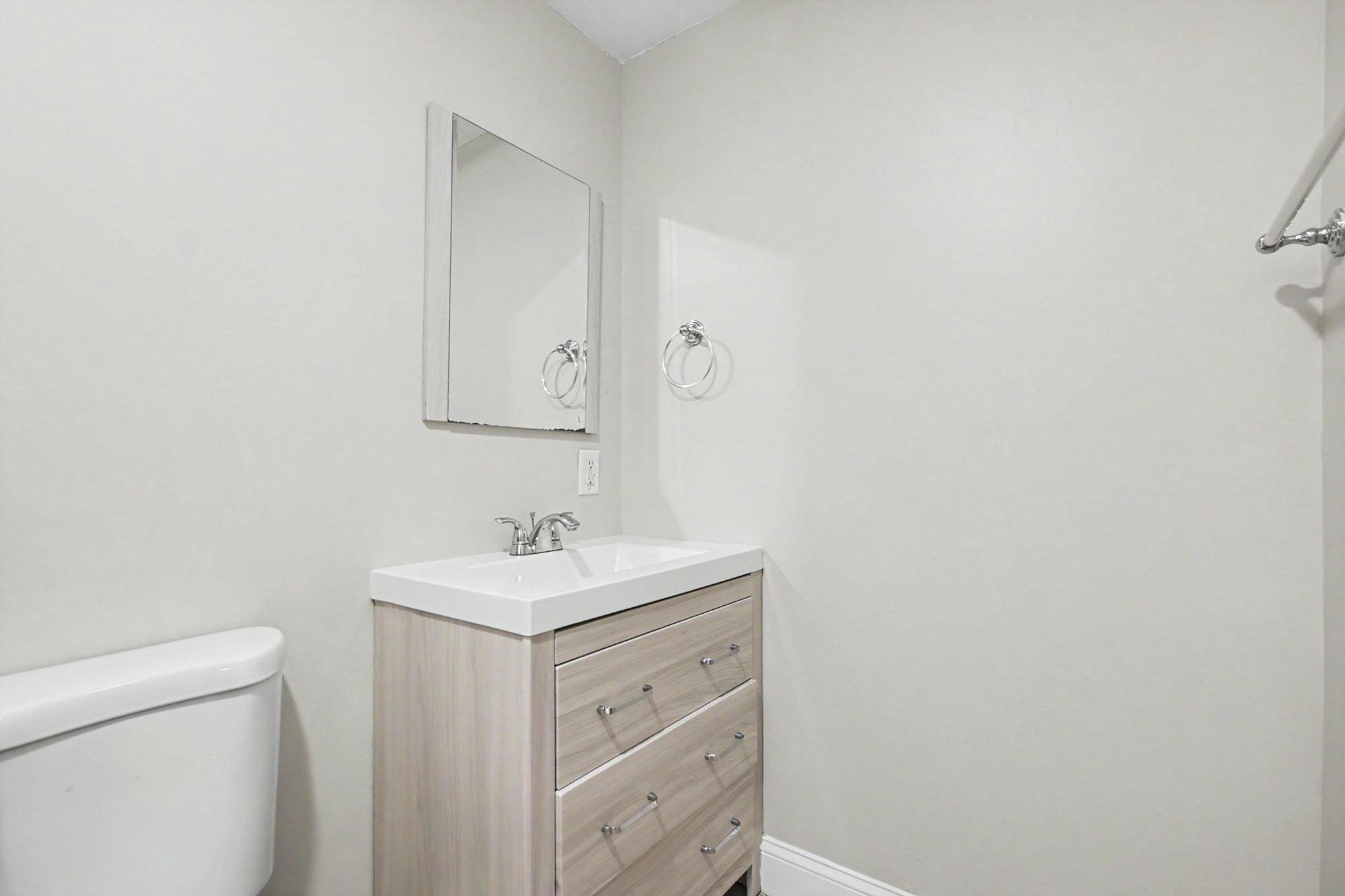 CALVERTON TOWNES - Residential