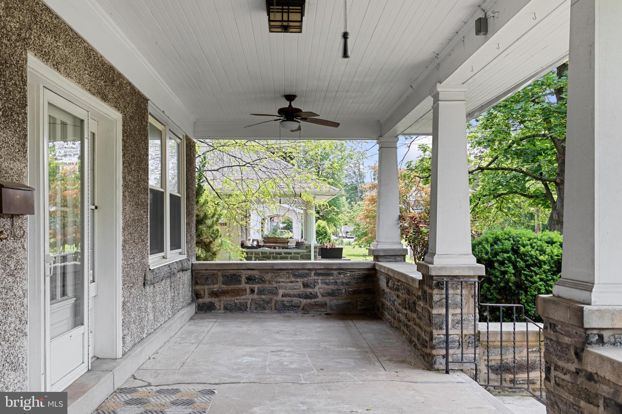 28 N WAKEFIELD