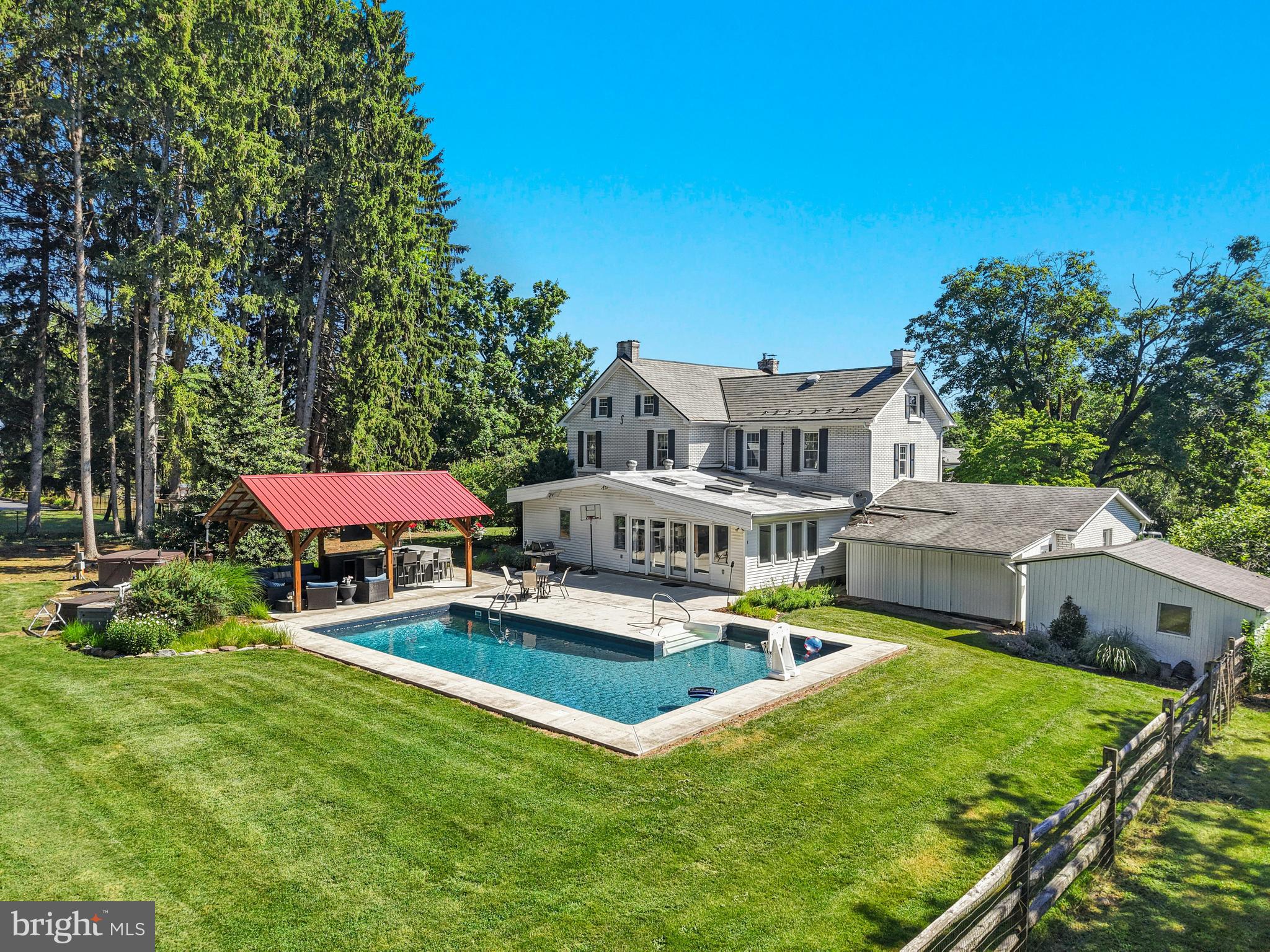 222 BASTIAN LANE
