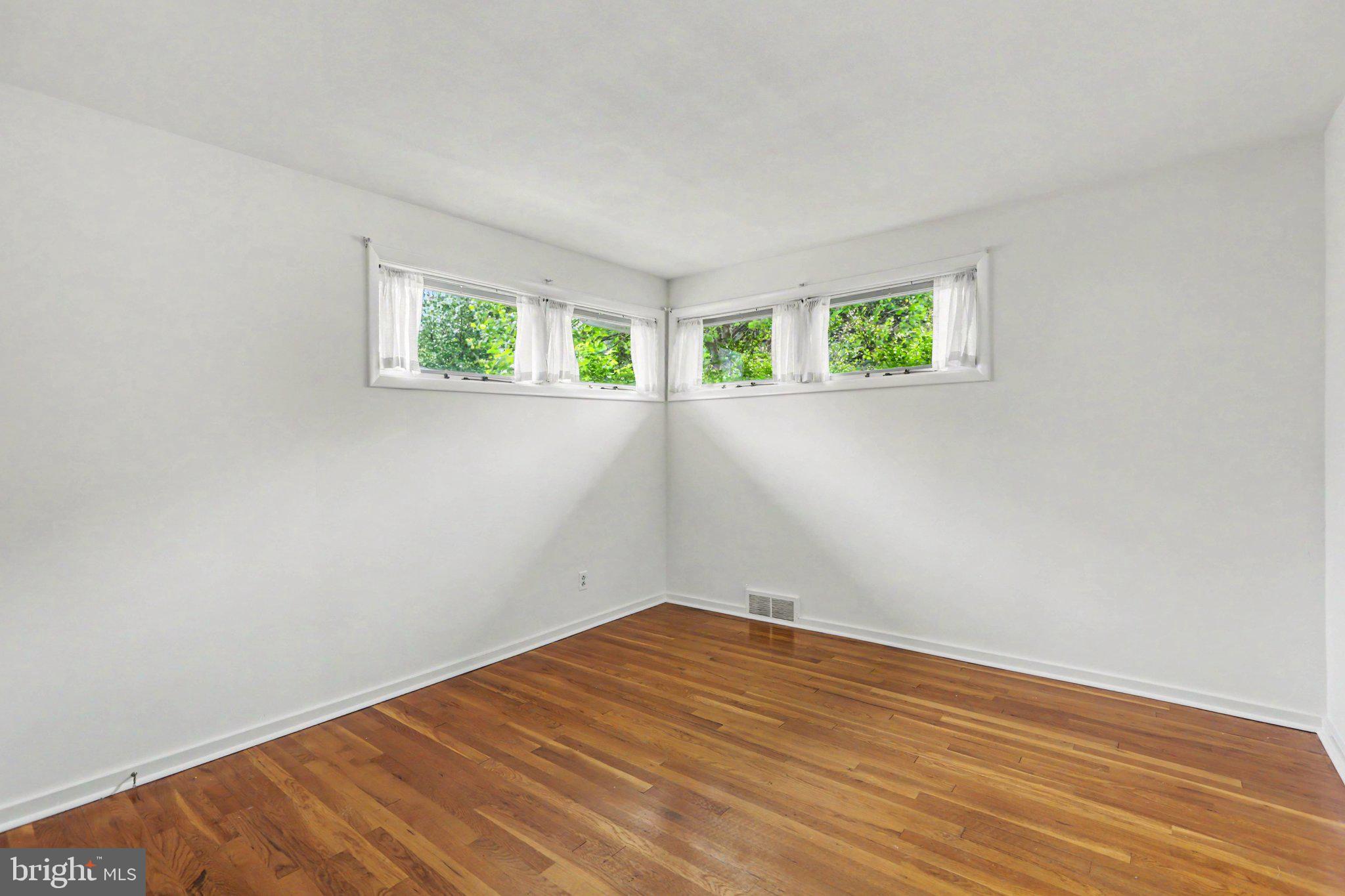 OAKWOOD PARK - Residential