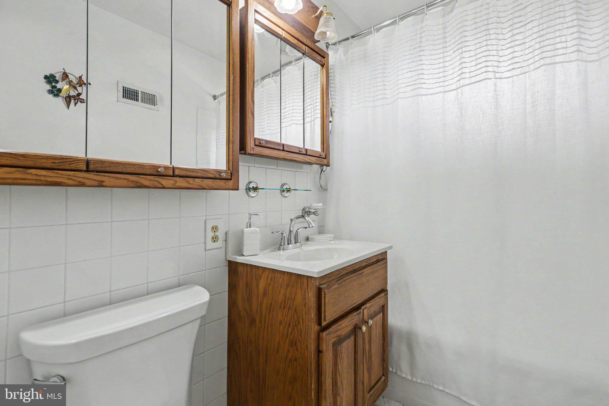 OAKWOOD PARK - Residential