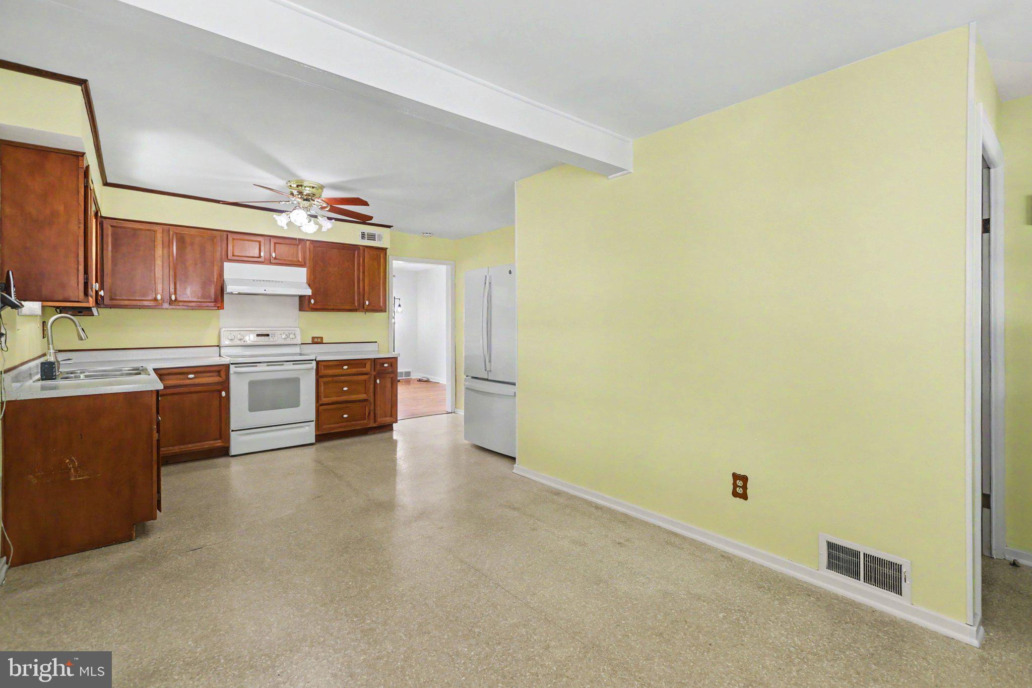OAKWOOD PARK - Residential