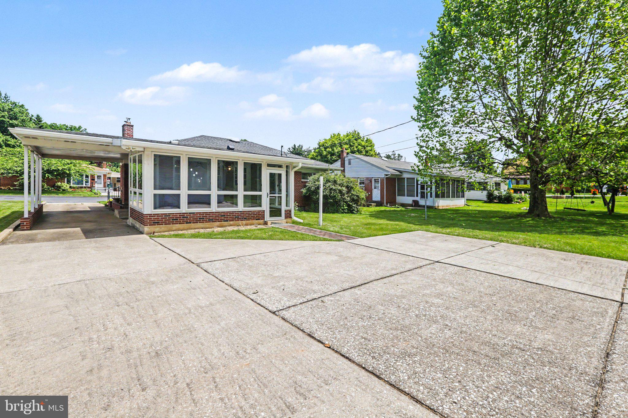 OAKWOOD PARK - Residential