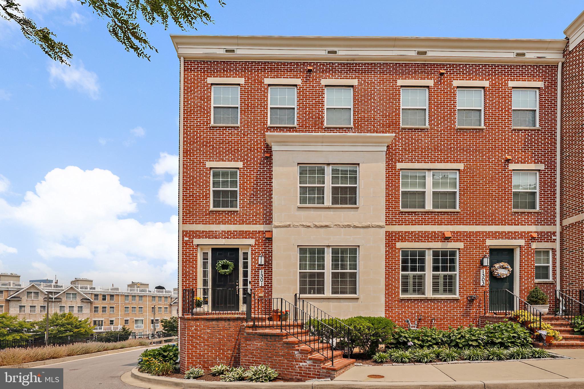 FEDERAL PLACE - Residential