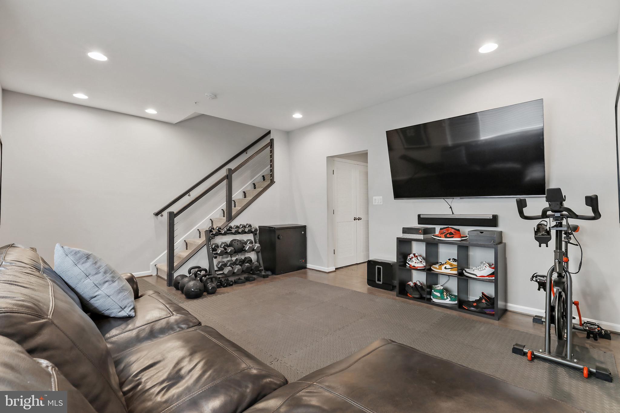 FEDERAL PLACE - Residential