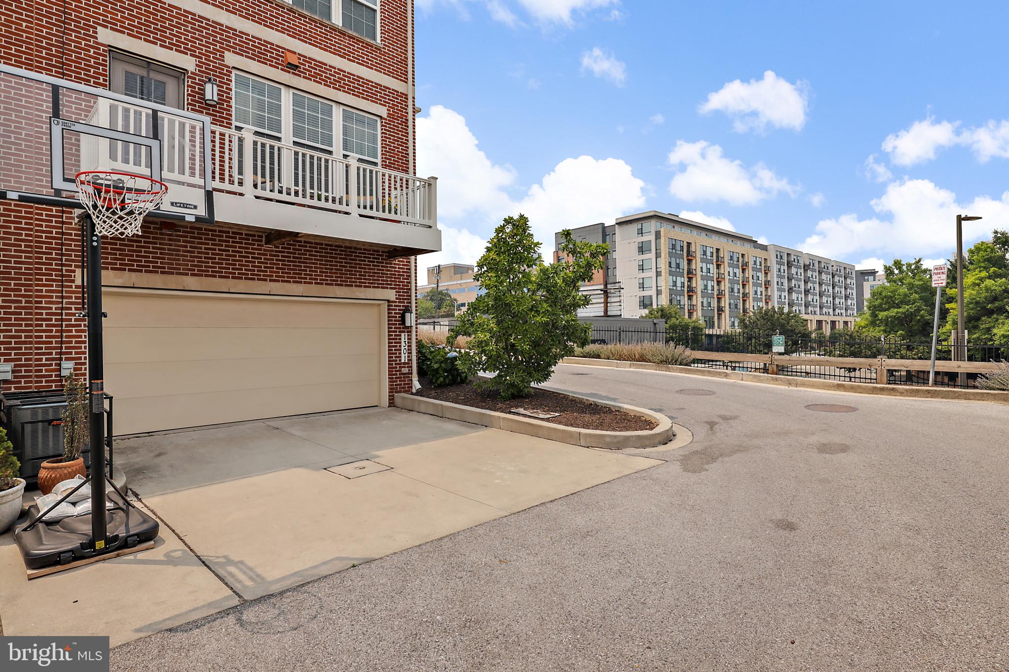 FEDERAL PLACE - Residential