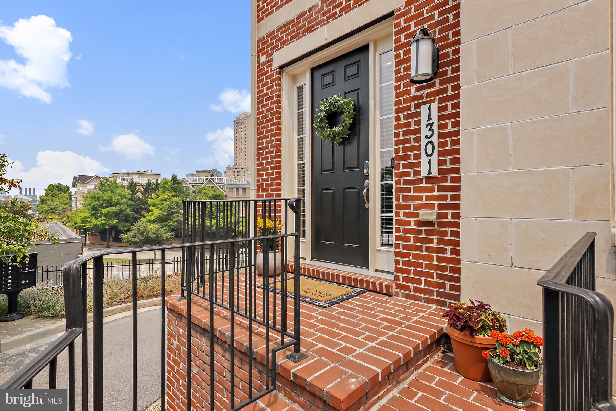 FEDERAL PLACE - Residential