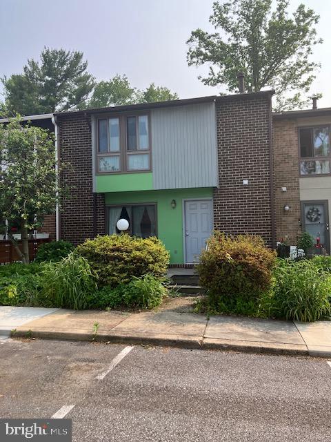 VILLAGE OF WILDE LAKE - Residential