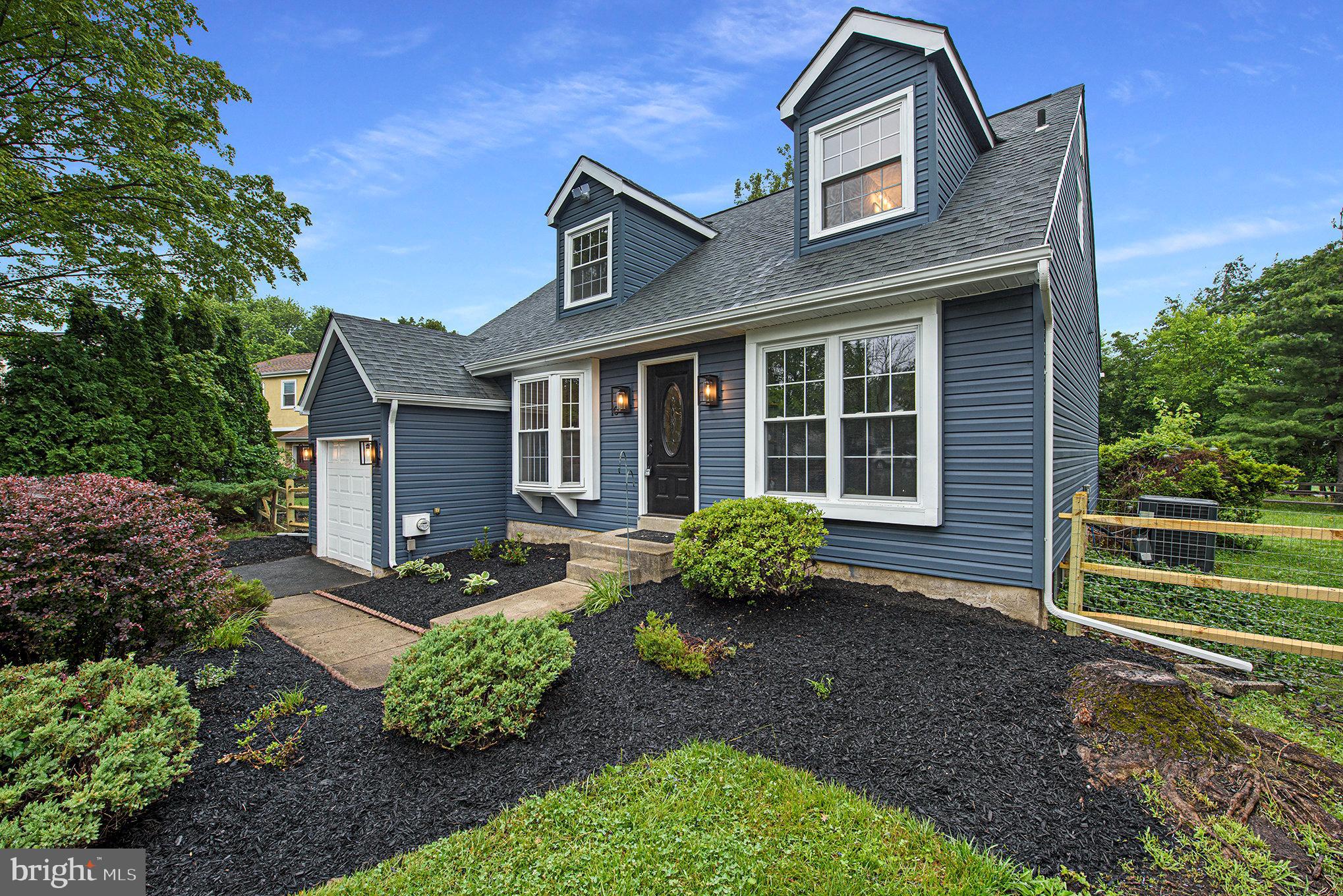 10 GOLDENROD LANE