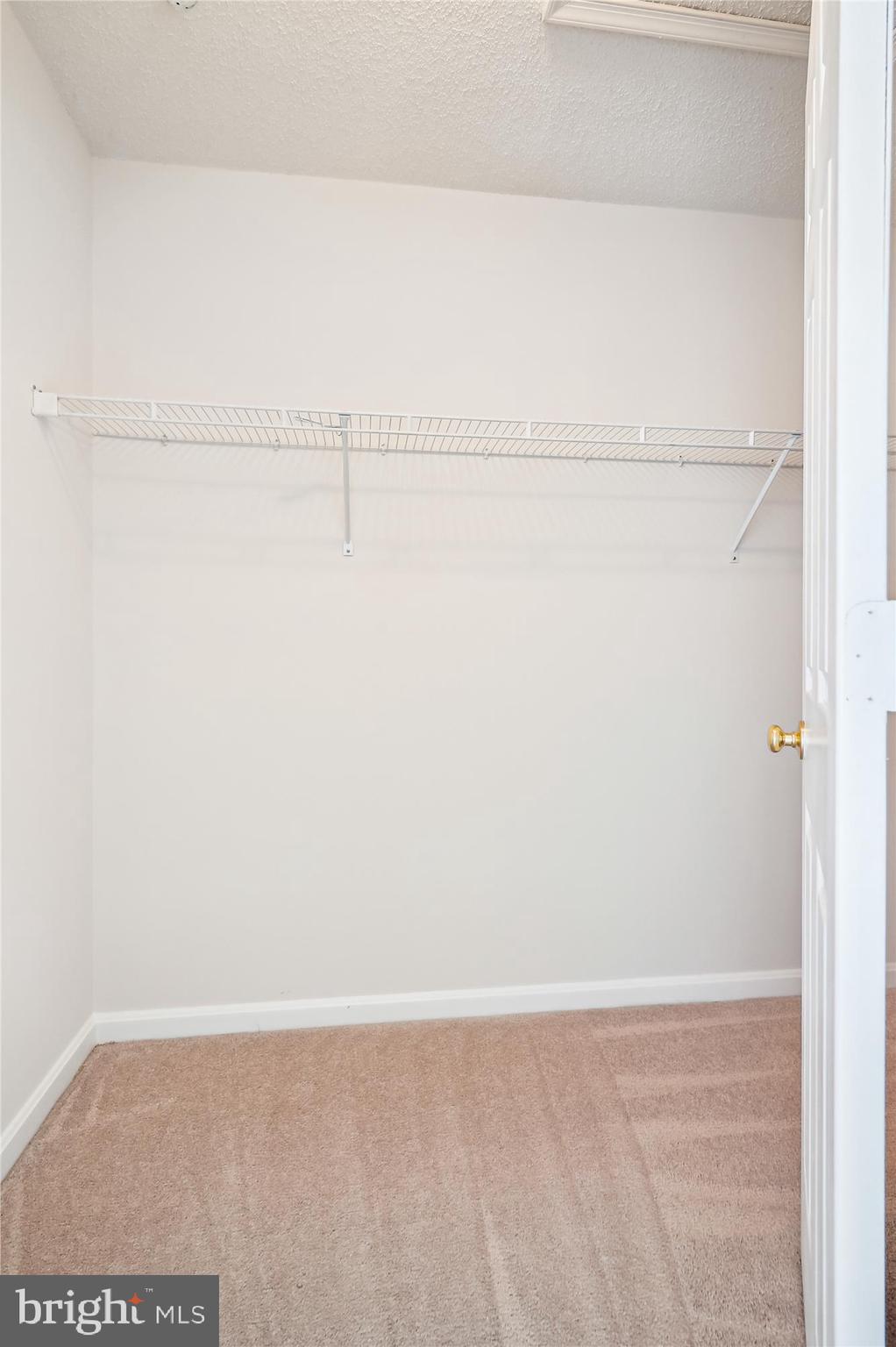 LONGMEAD - Residential