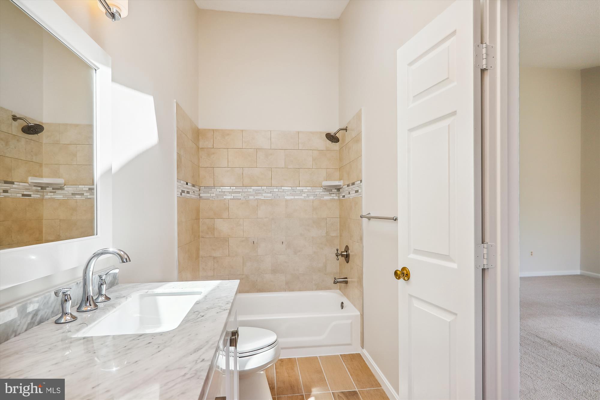 LONGMEAD - Residential