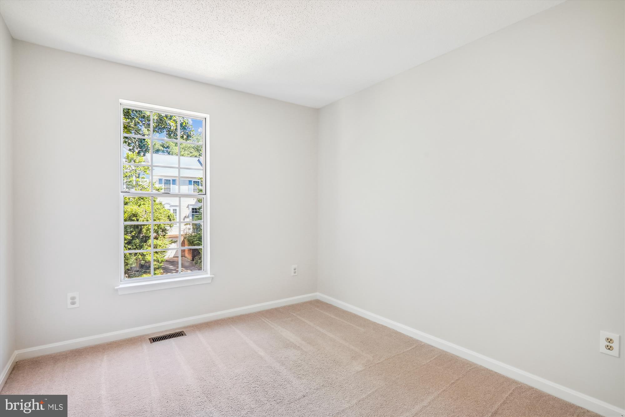 LONGMEAD - Residential