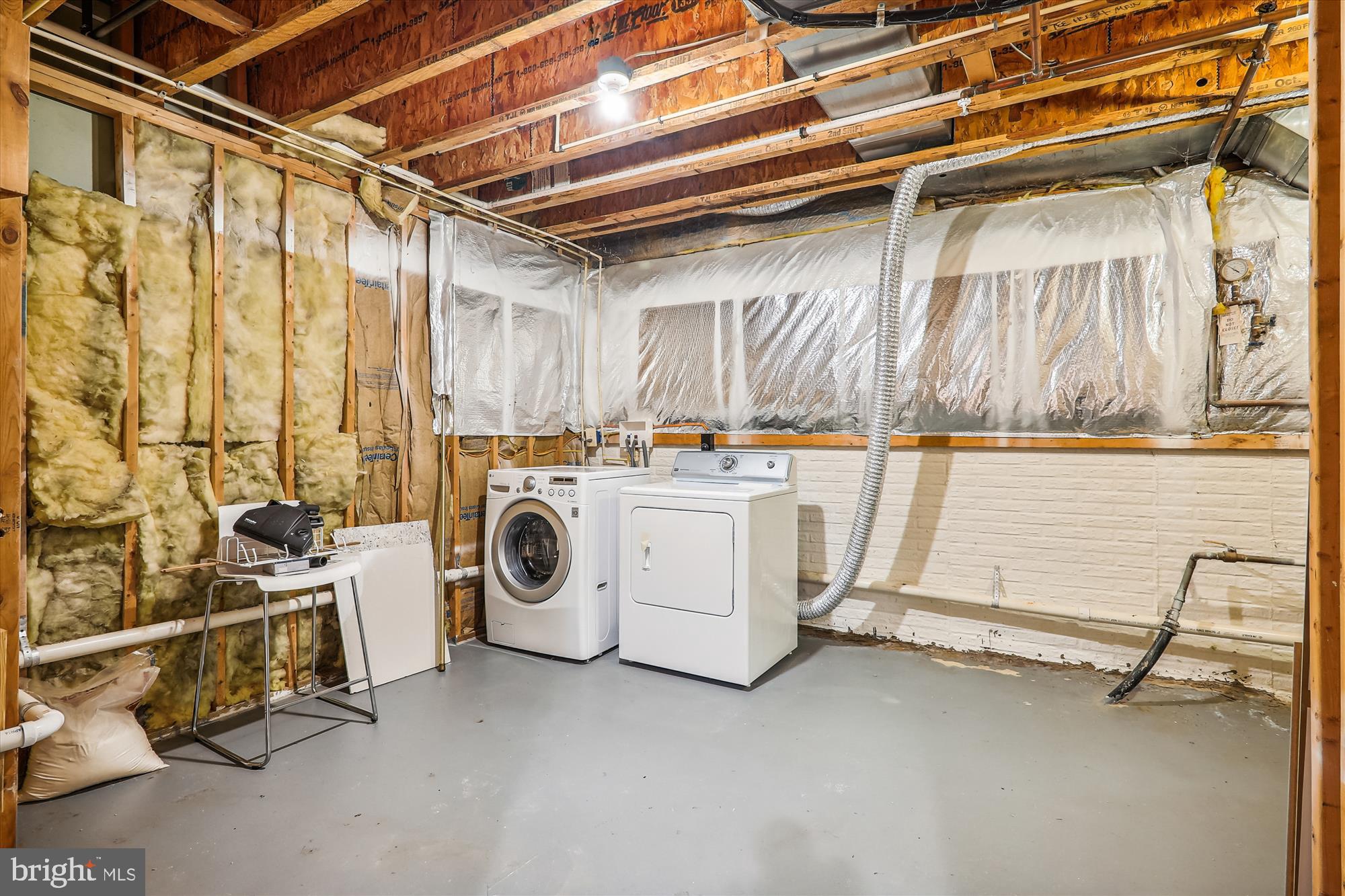 LONGMEAD - Residential