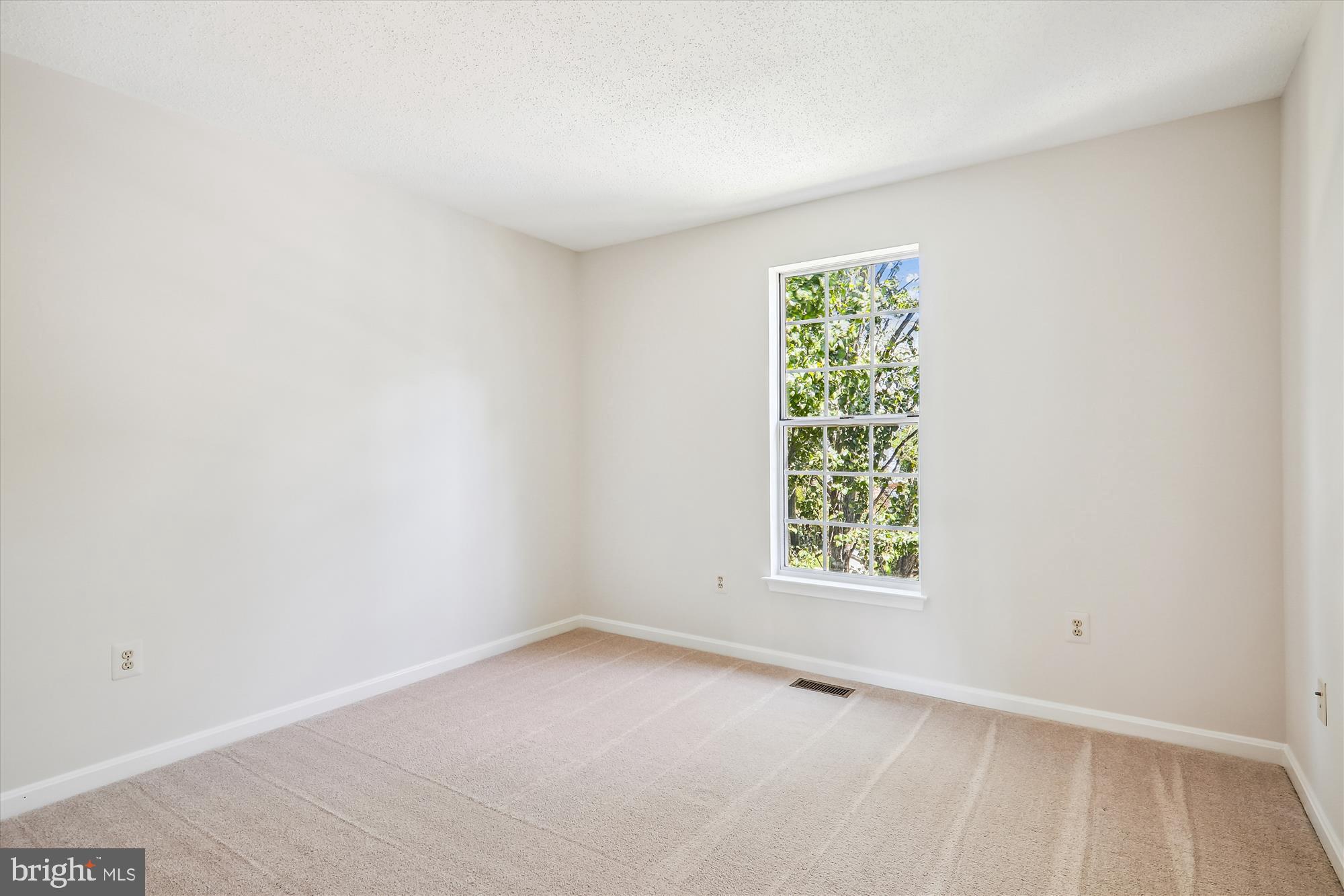 LONGMEAD - Residential