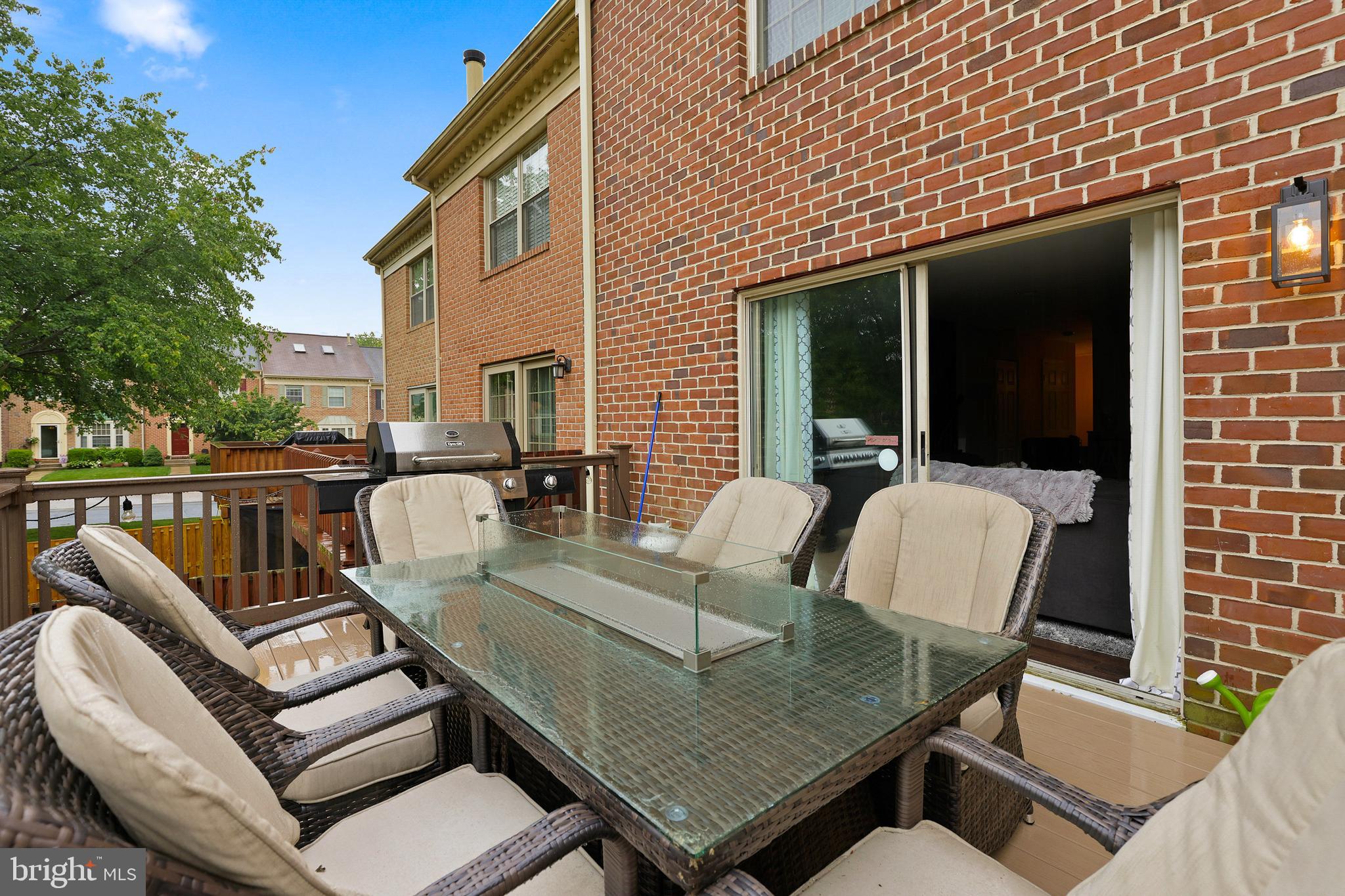 LOVETON FARMS - Residential