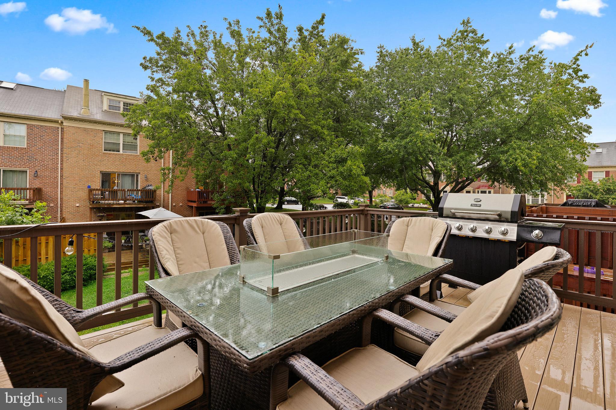 LOVETON FARMS - Residential