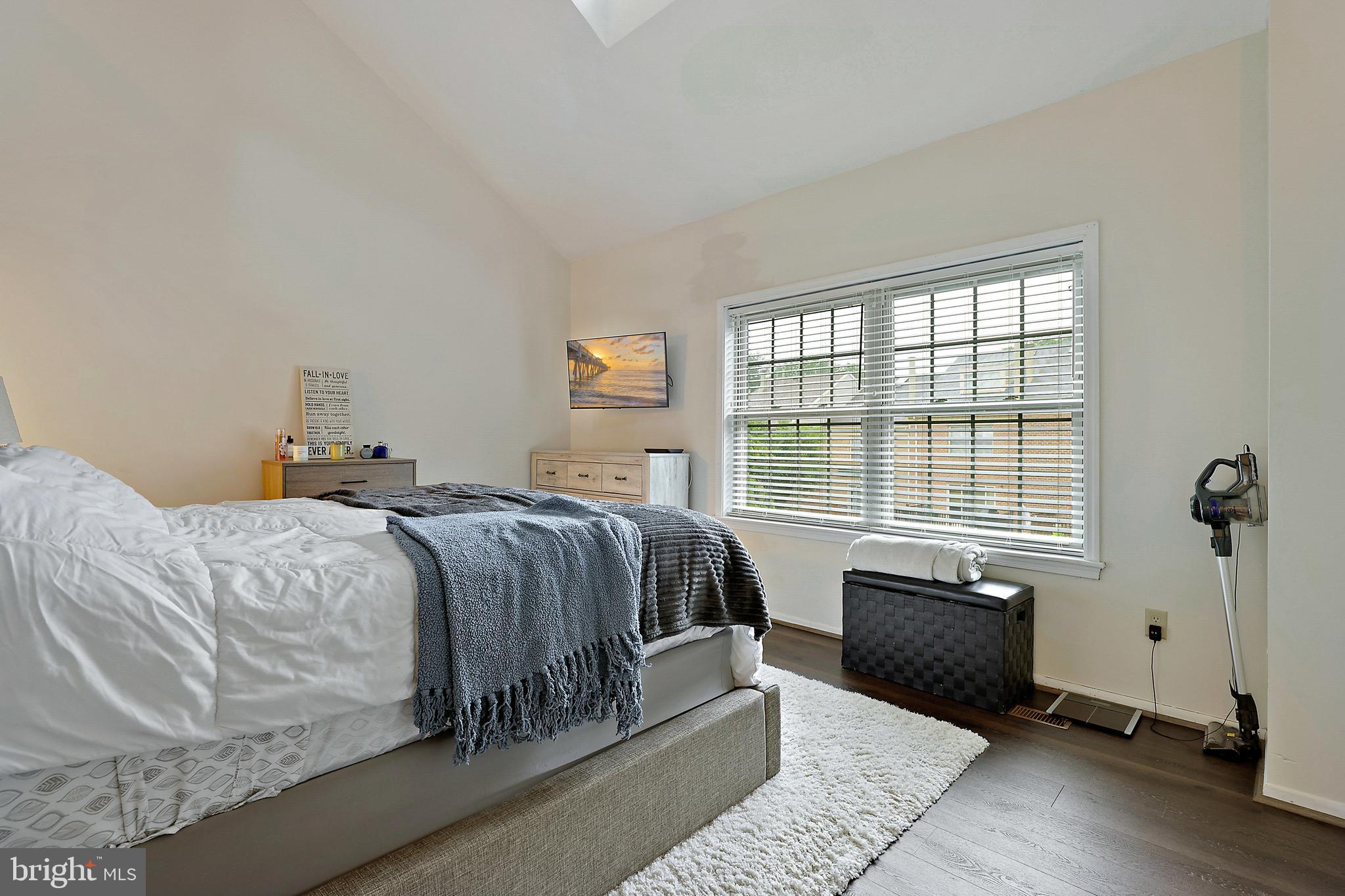 LOVETON FARMS - Residential