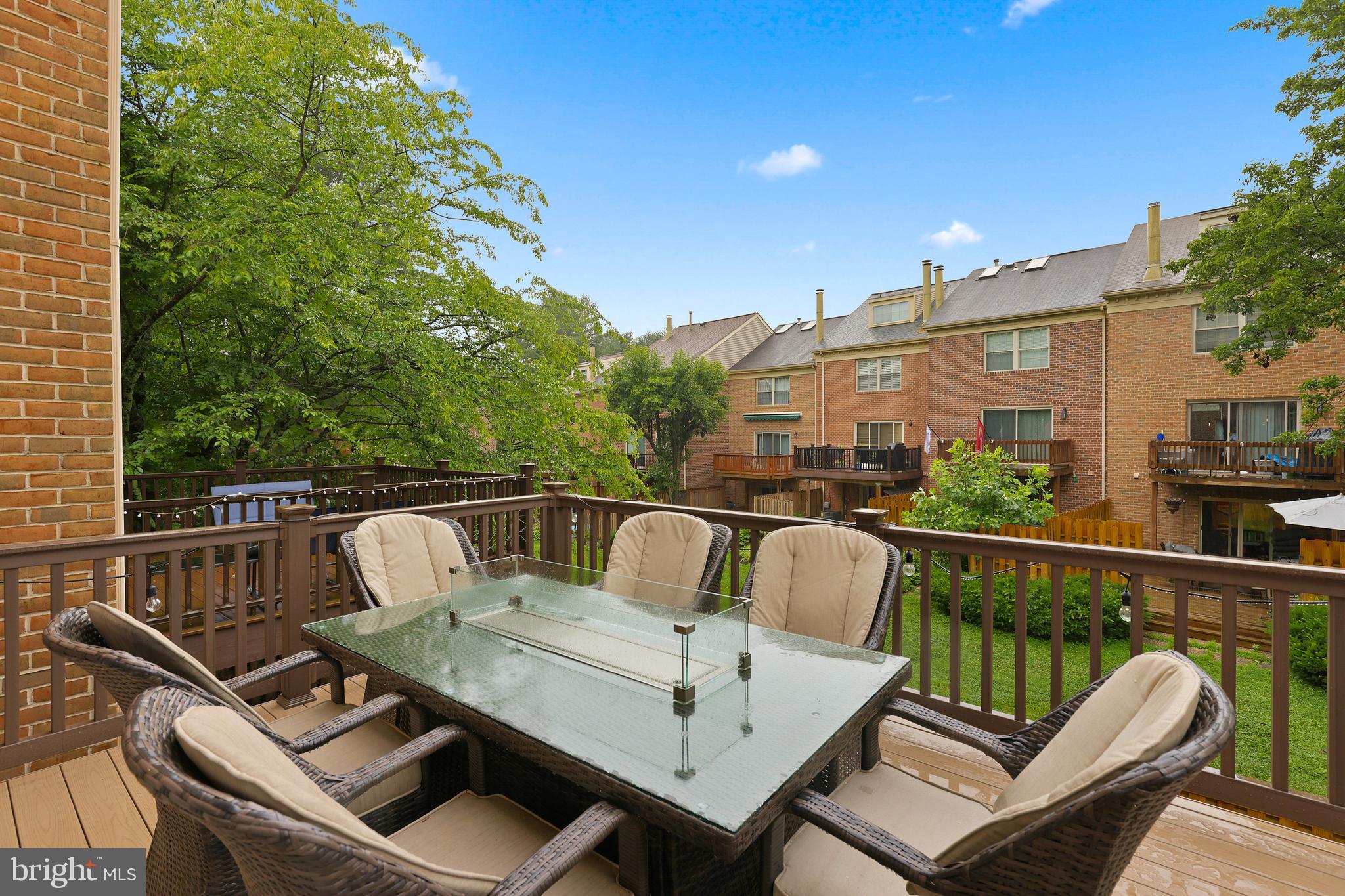 LOVETON FARMS - Residential